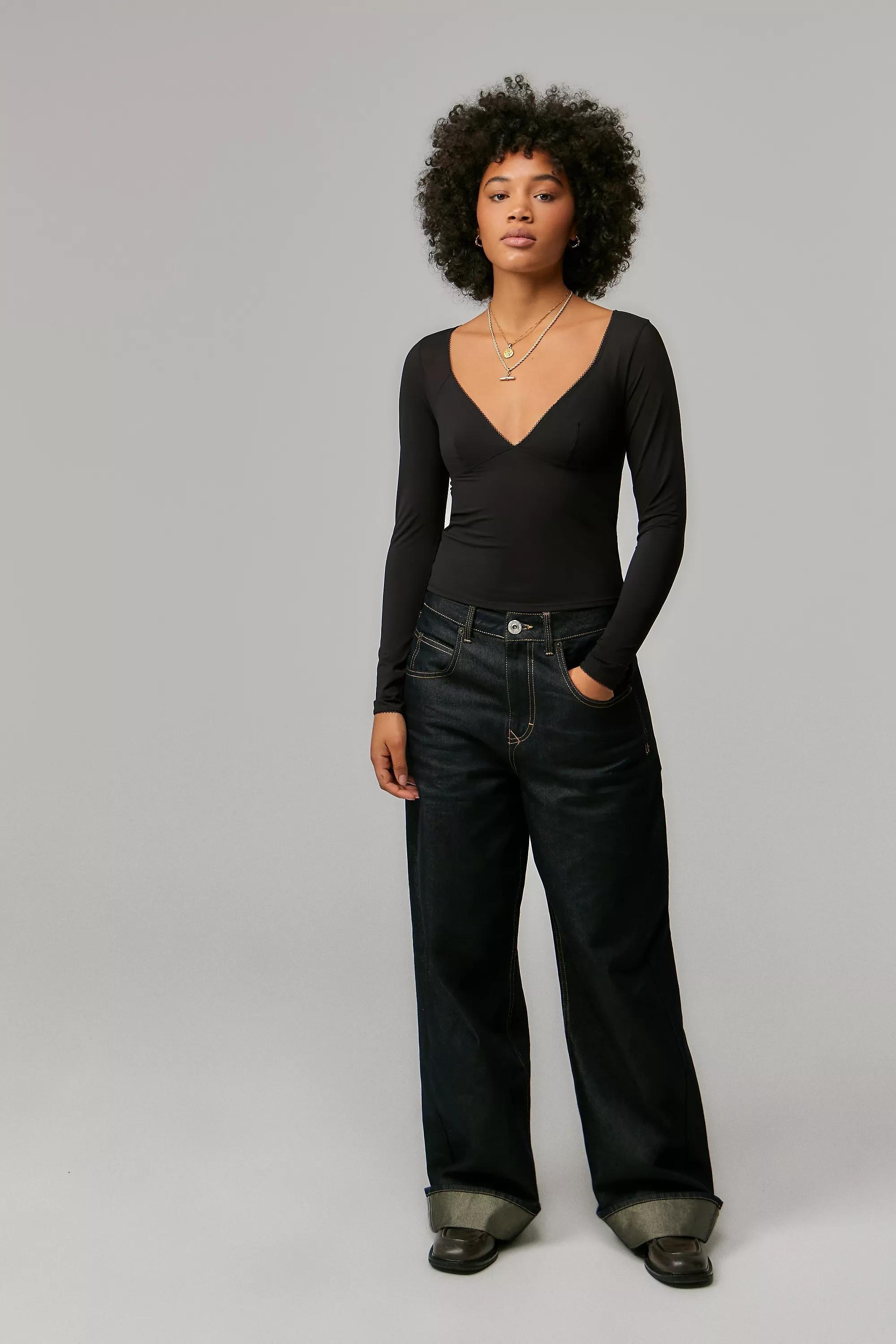 Black Out From Under Je Taime V-Neck Top, , large image number 1
