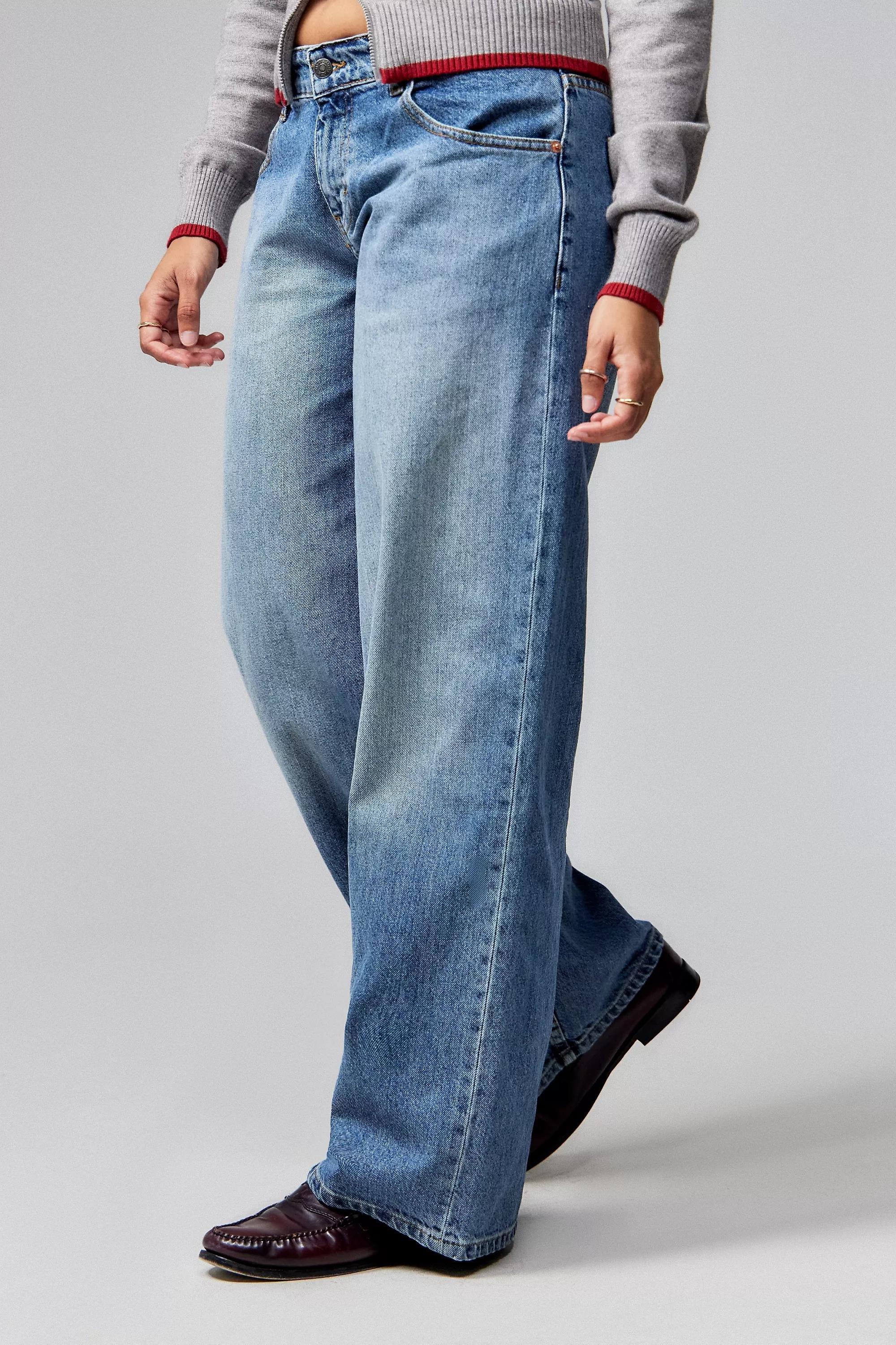 Blue Motel Powder Low-Rise Roomy Jeans, , large image number 0