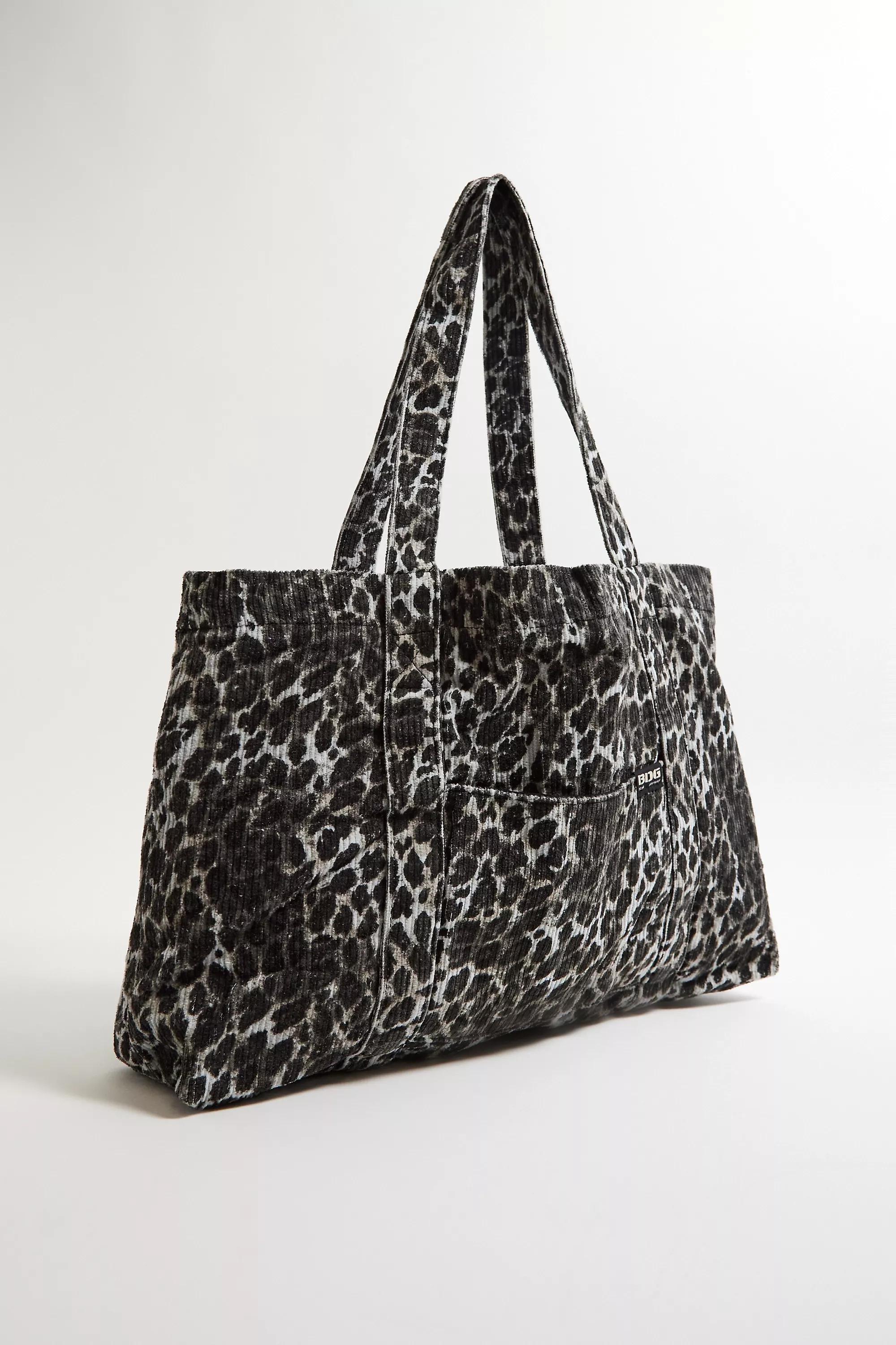 Grey Uo Leopard Pocket Corduroy Tote Bag, GREY, large image number 1