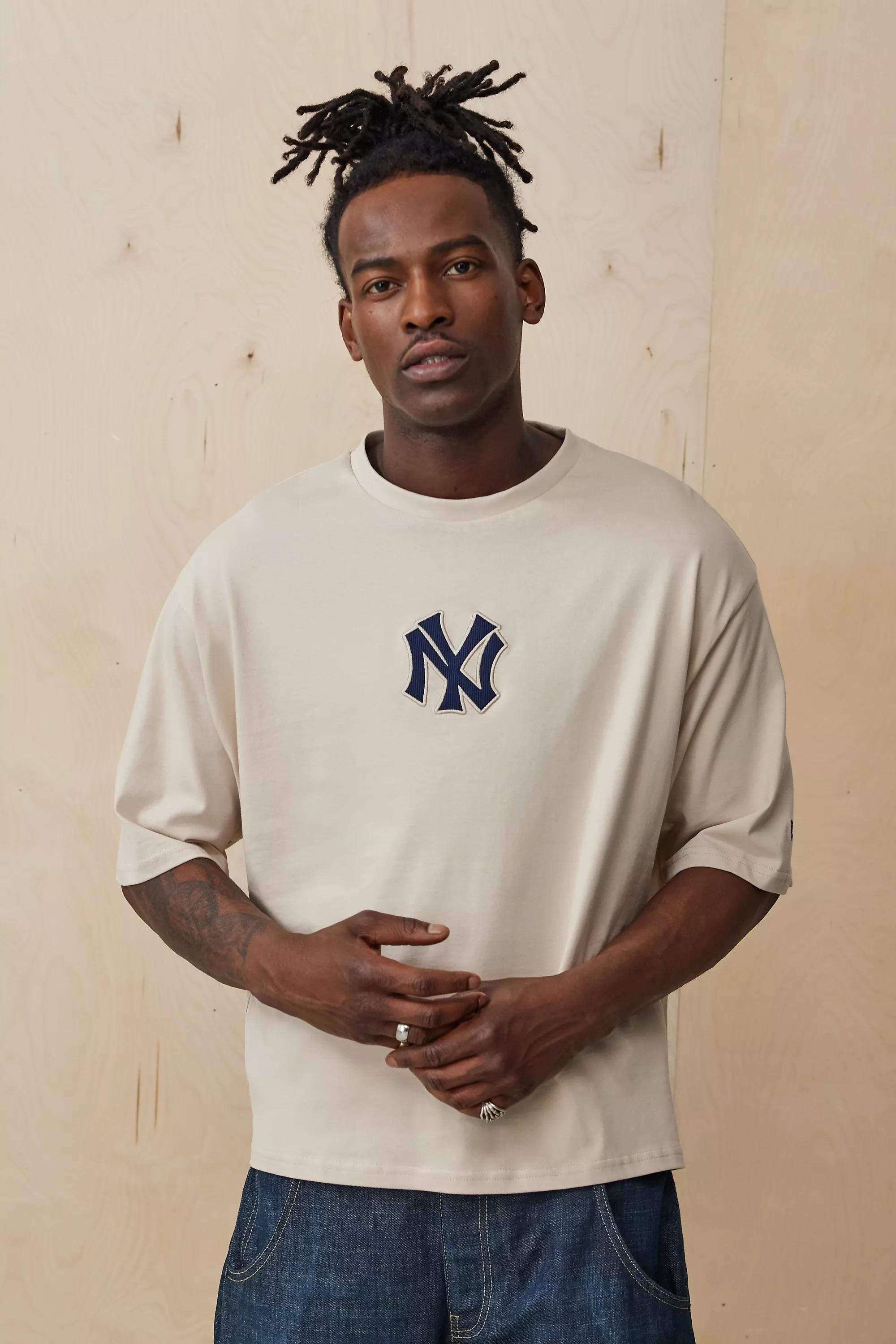 Cream New Era Uo Exclusive Stone Ny Yankees T-Shirt, , large image number 0