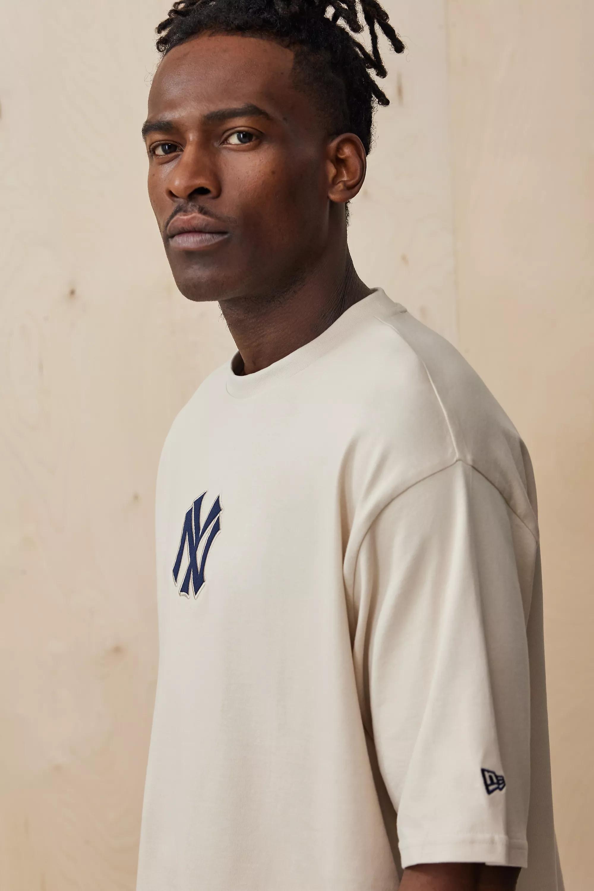 Cream New Era Uo Exclusive Stone Ny Yankees T-Shirt, , large image number 1