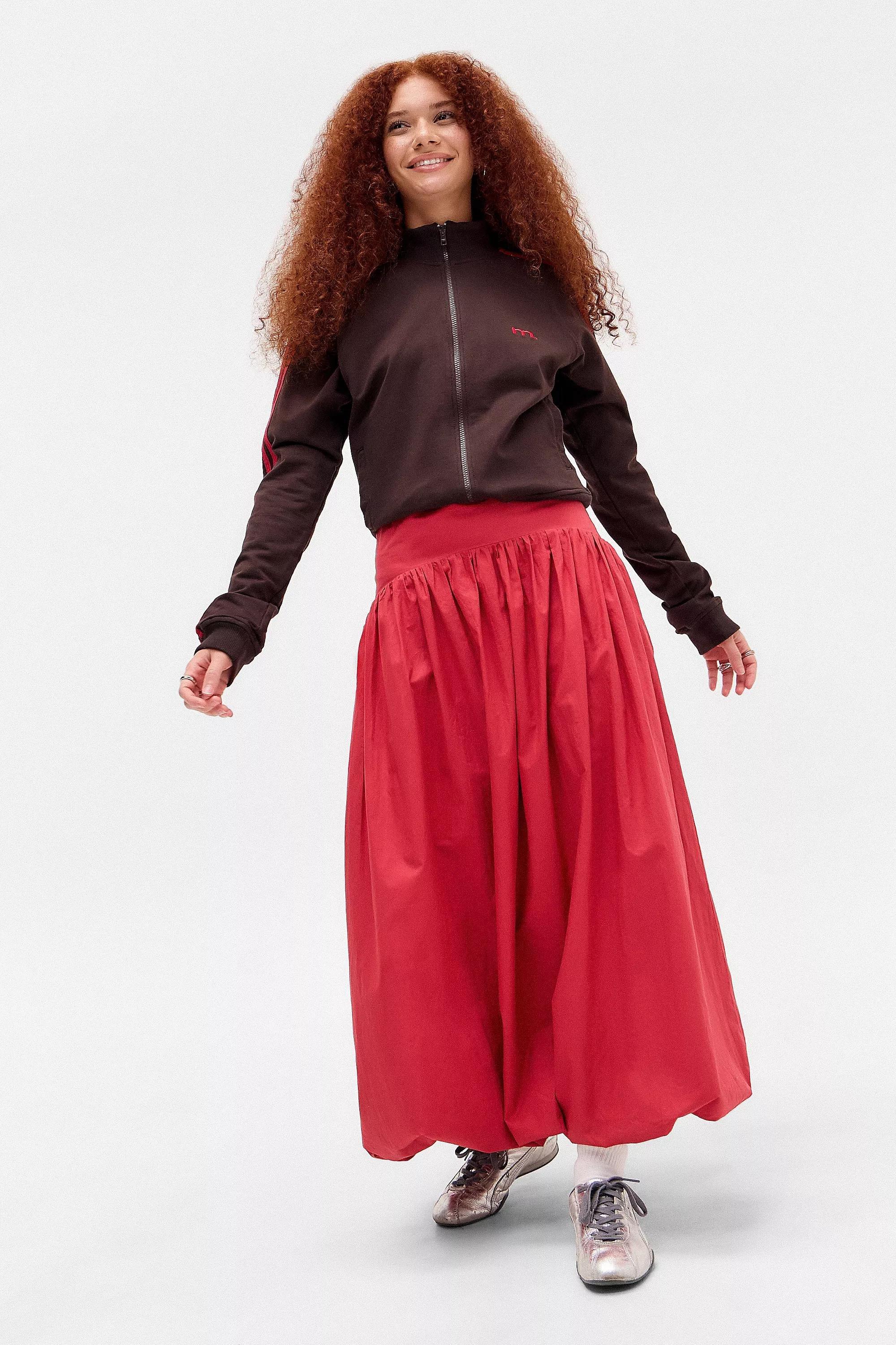 UO Mindi Bubble Maxi Skirt, RED, medium