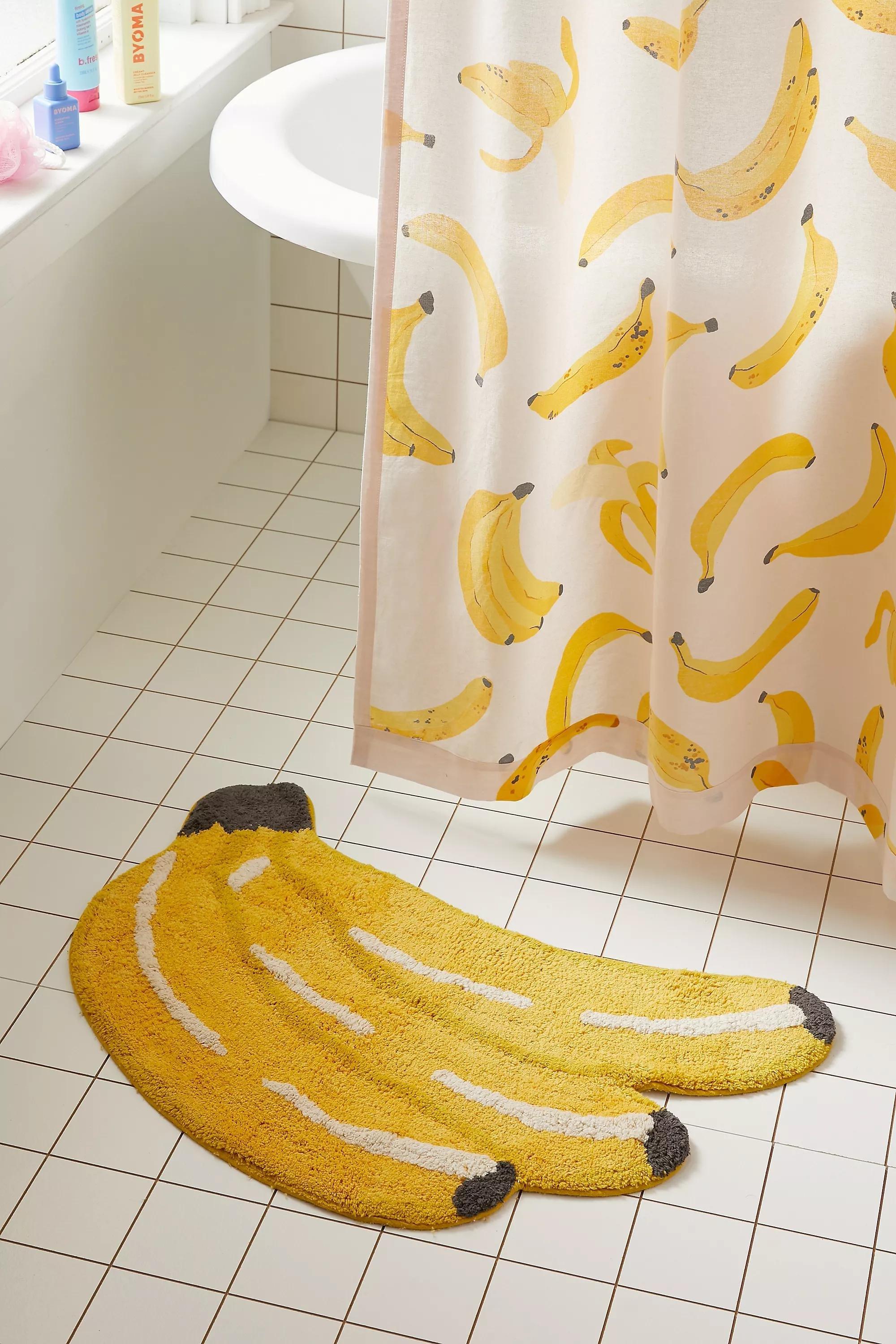 Yellow Banana Bunch Bath Mat, YEL, large image number 0