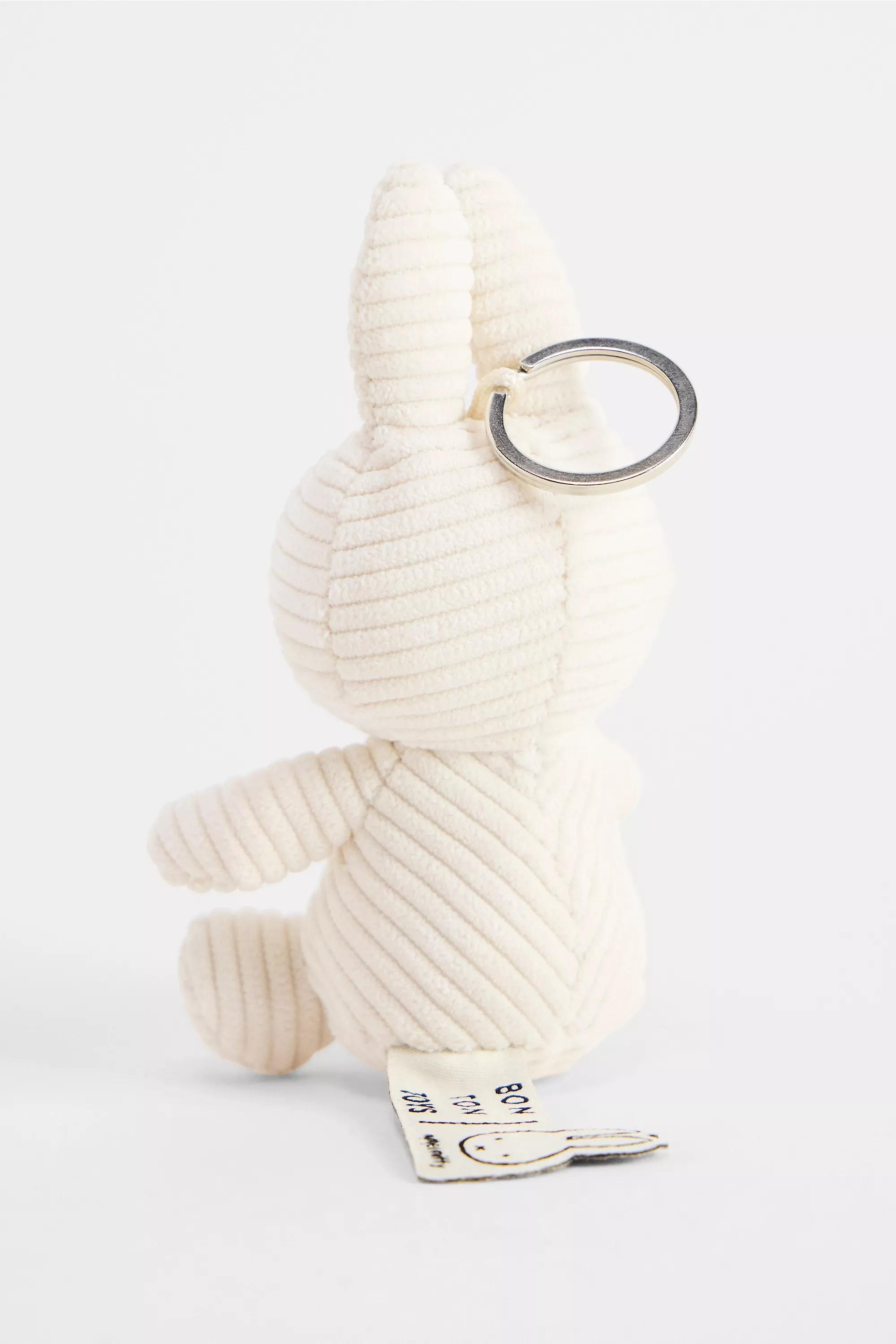 White Miffy UO Exclusive Tulip Keyring, WHT, large image number 2