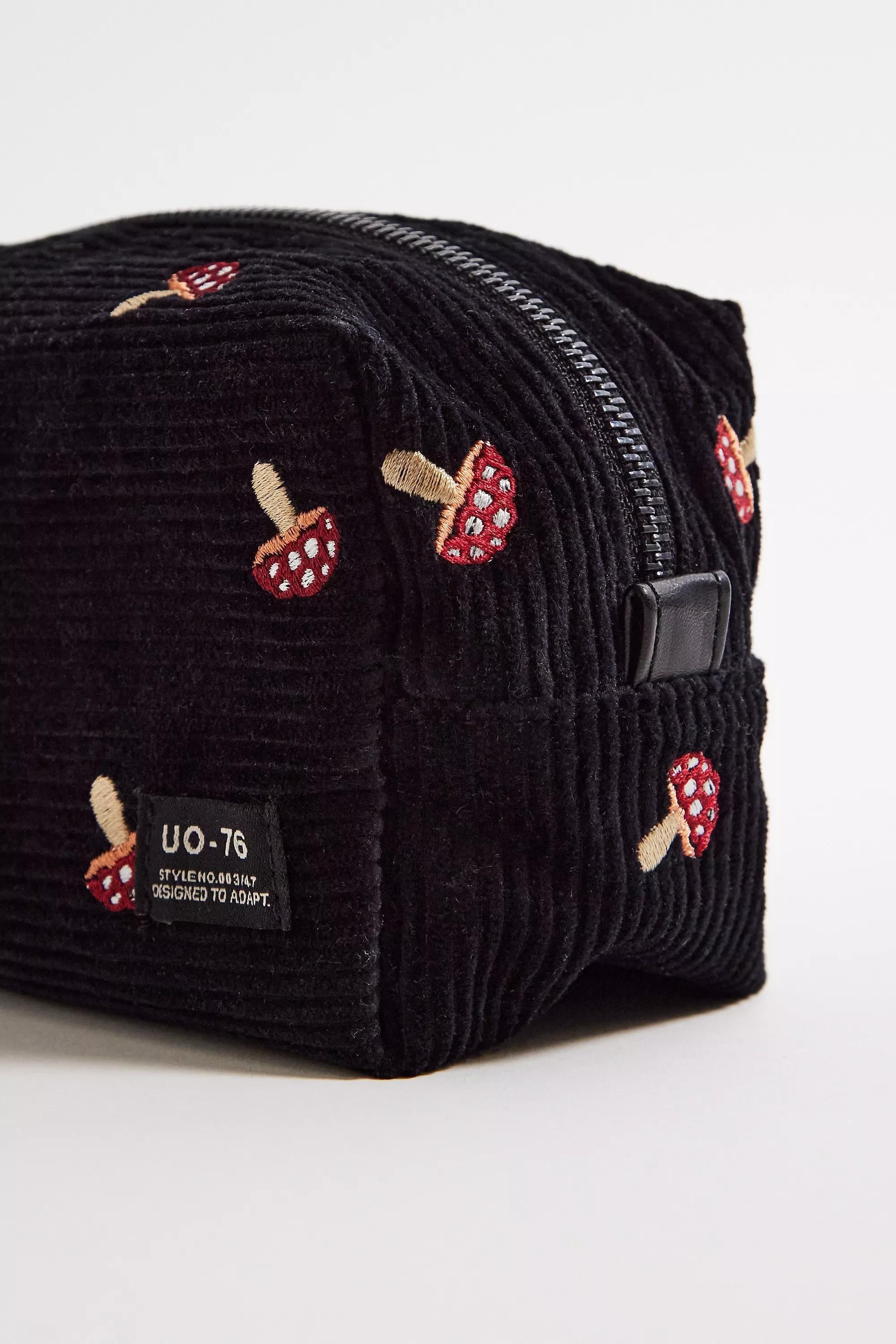Black UO Toadstool Makeup Bag, BLK, large image number 2