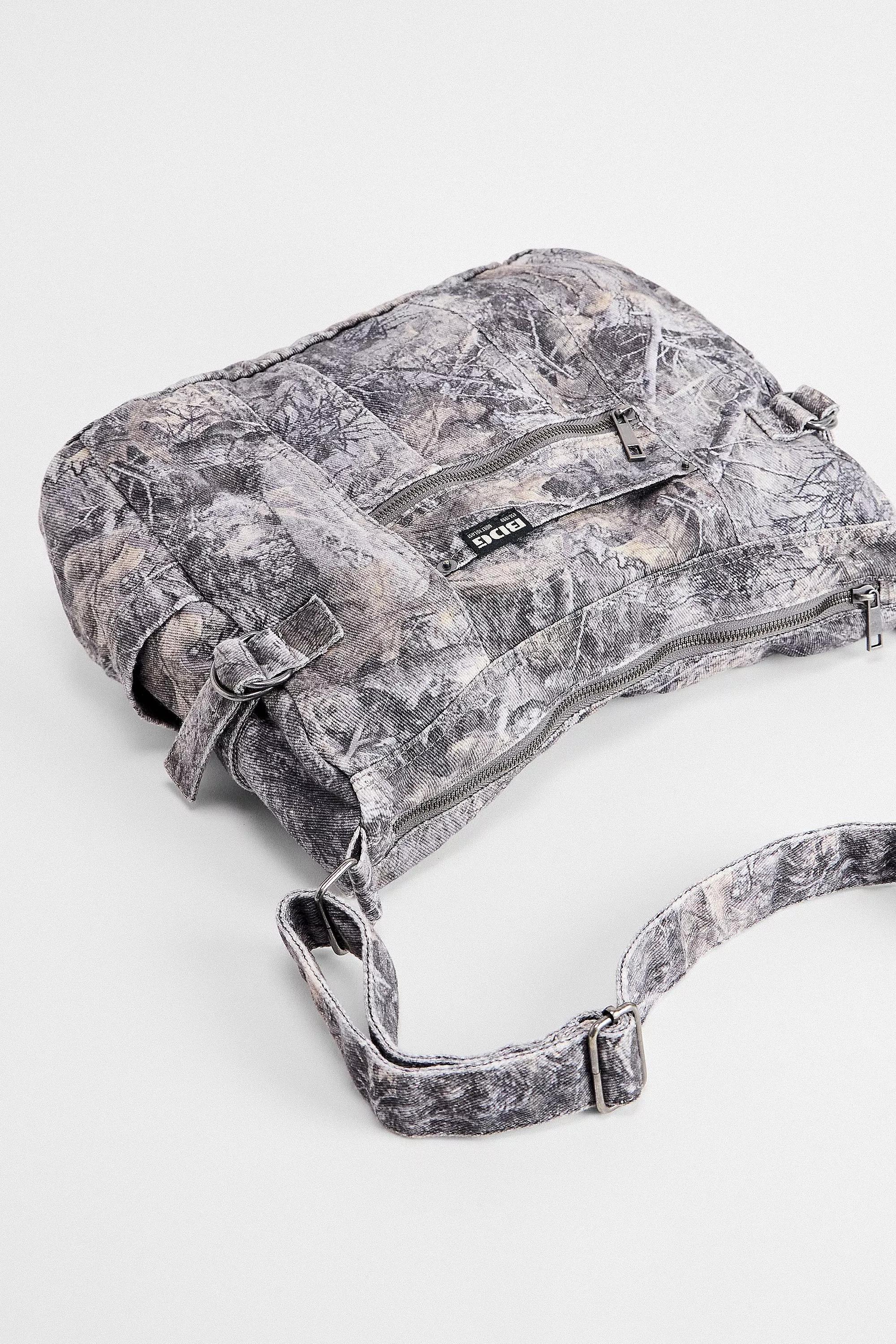 Grey Bdg Camo Canvas Zip Sling Bag, GRN, large image number 3