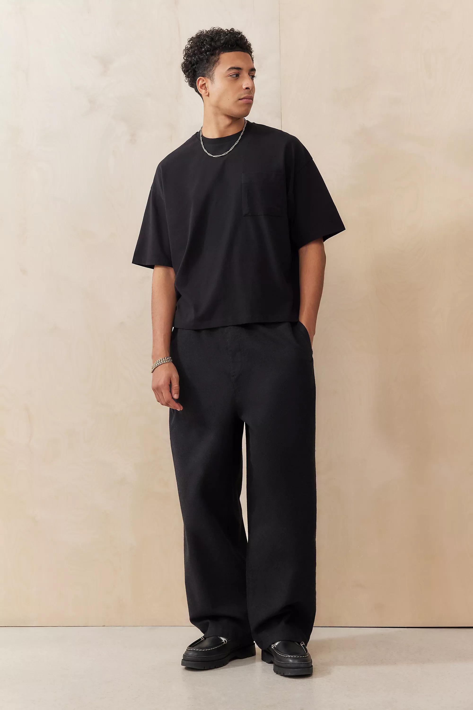 Black UO Oversized T-Shirt, , large image number 1