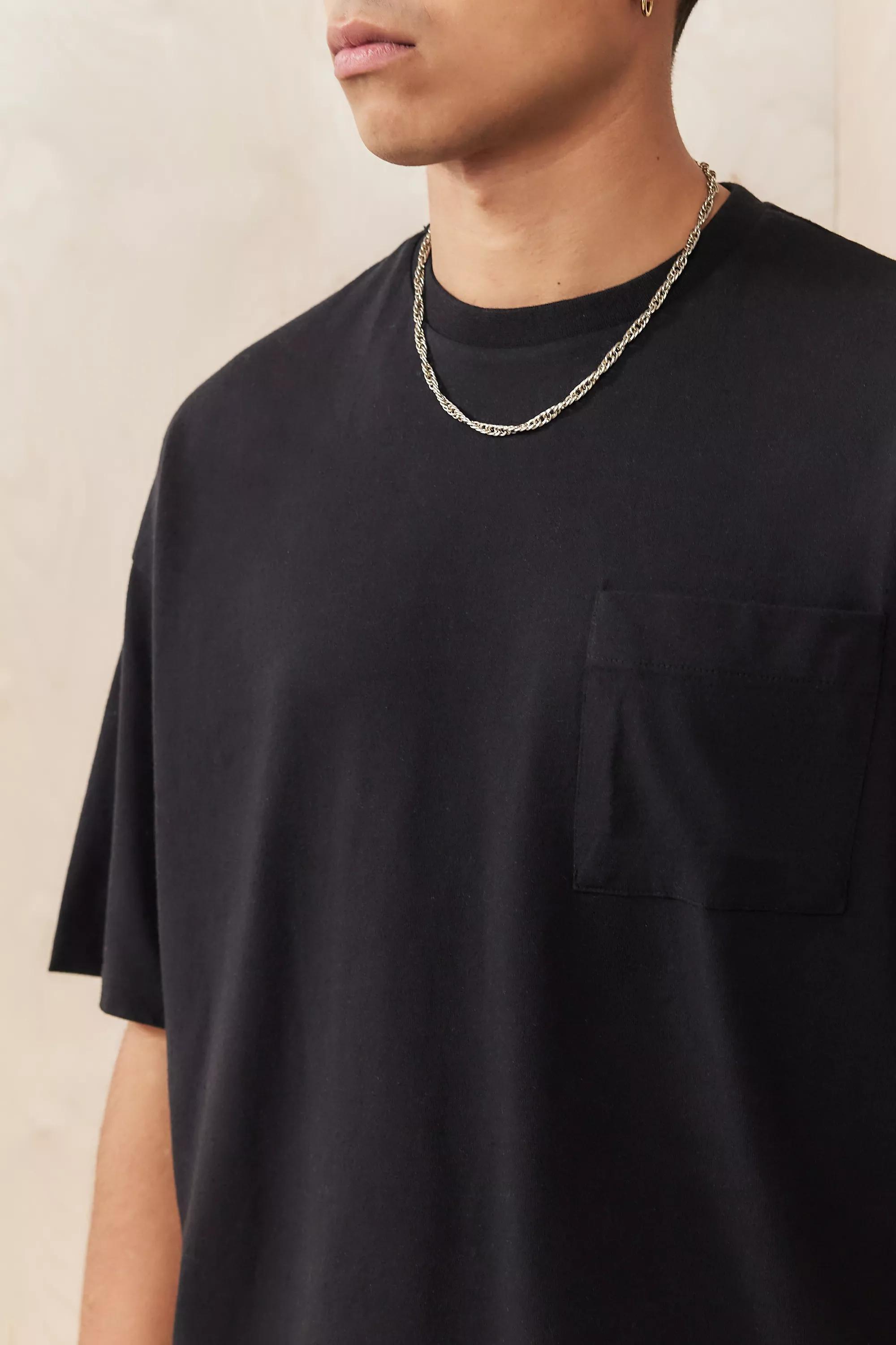 Black UO Oversized T-Shirt, , large image number 2