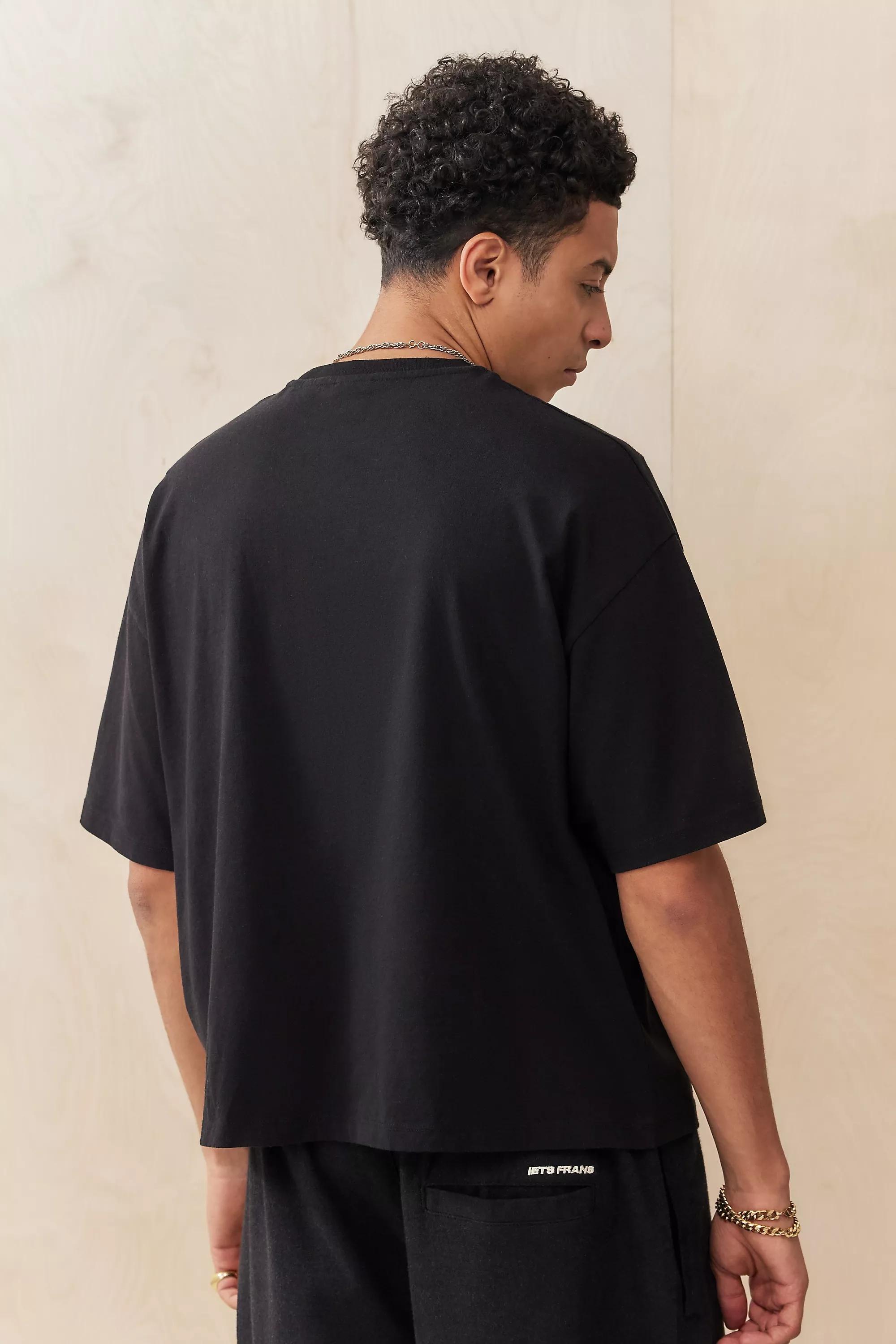 Black UO Oversized T-Shirt, , large image number 3
