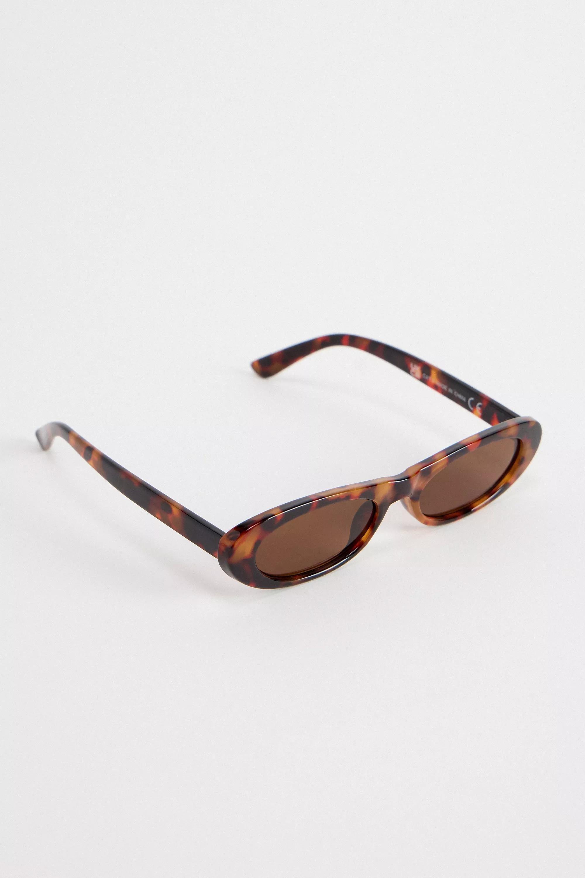 Brown Uo Indi Mini Ovals Sunglasses, BRN, large image number 3