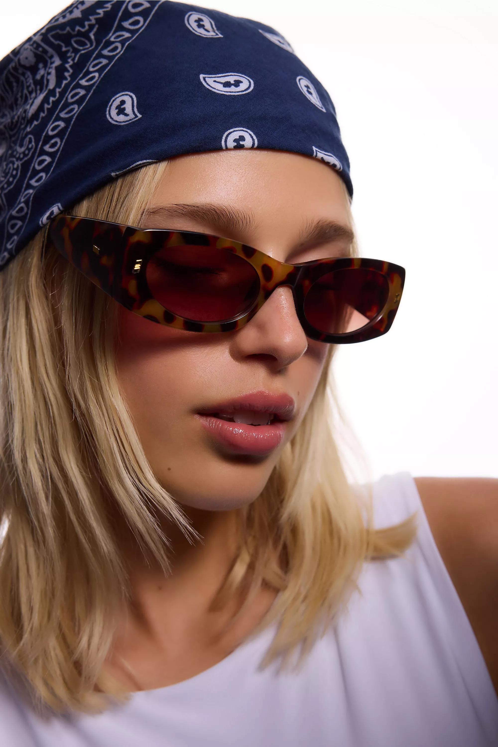 Brown Uo Matilda Clean Sunglasses, BRN, large image number 1