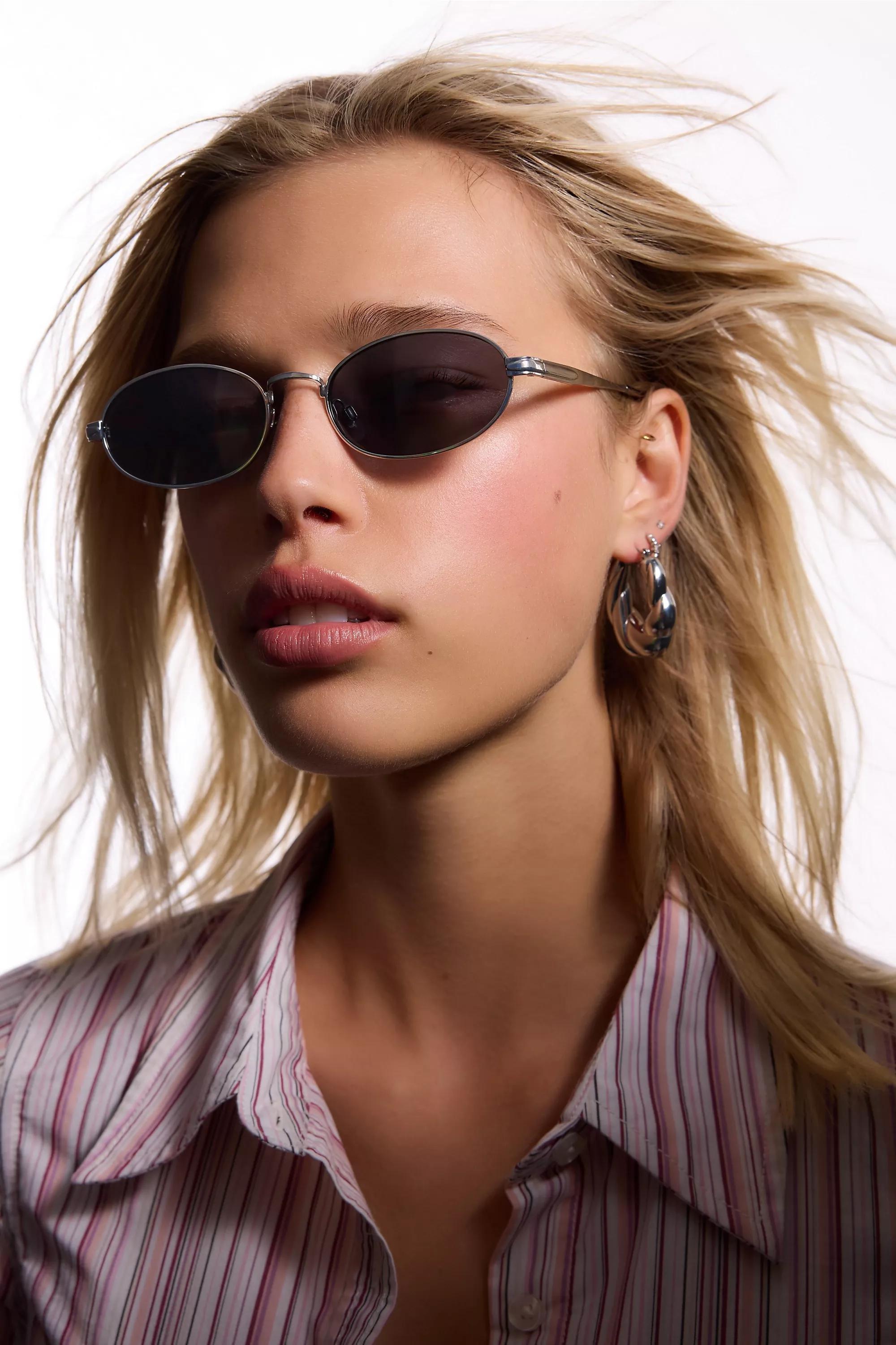 Silver Uo Gwyn Metal Oval Sunglasses, SLVR, large image number 2