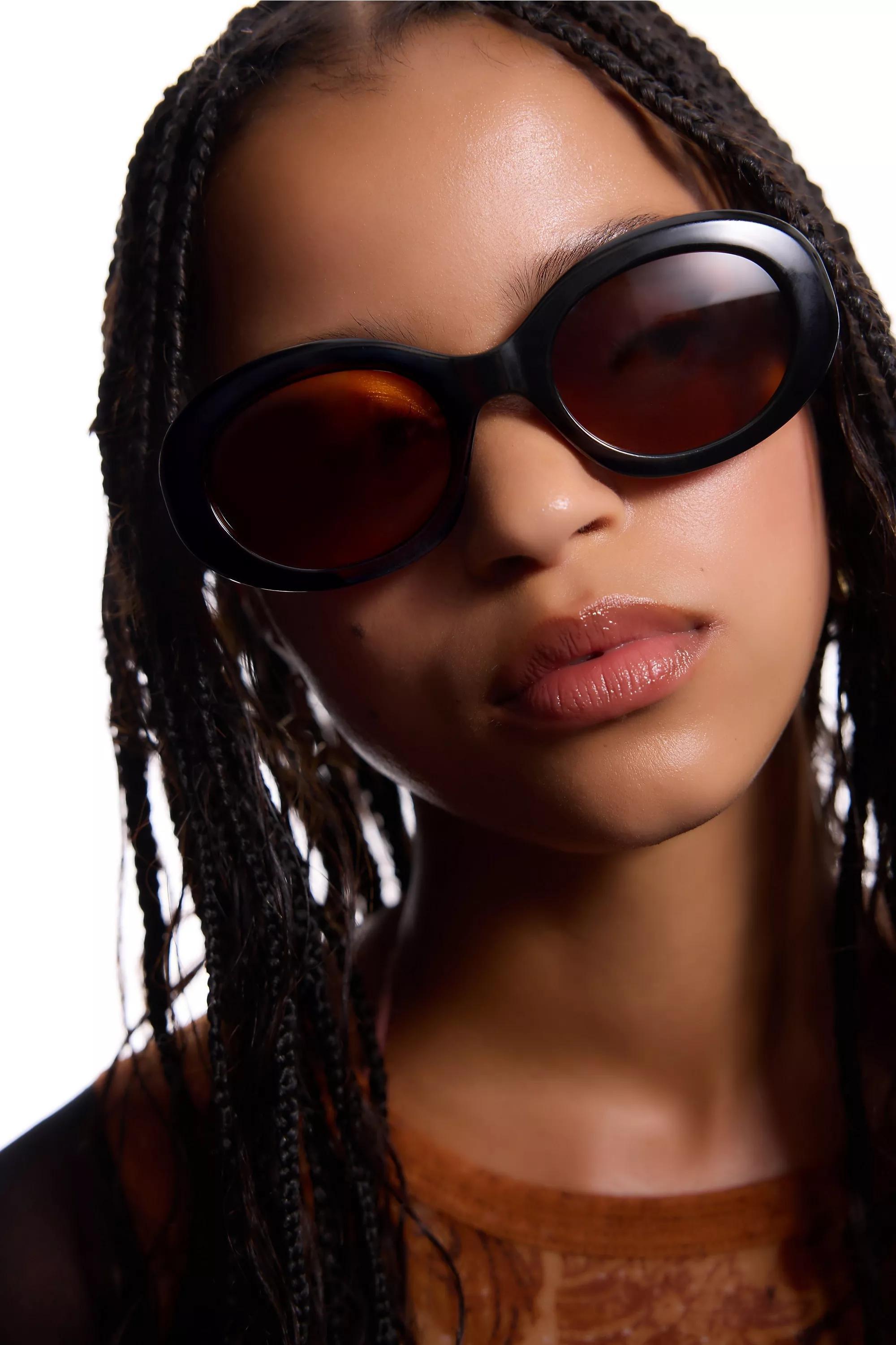 Black Uo Summer Large Oval Sunglasses, BLK, large image number 1