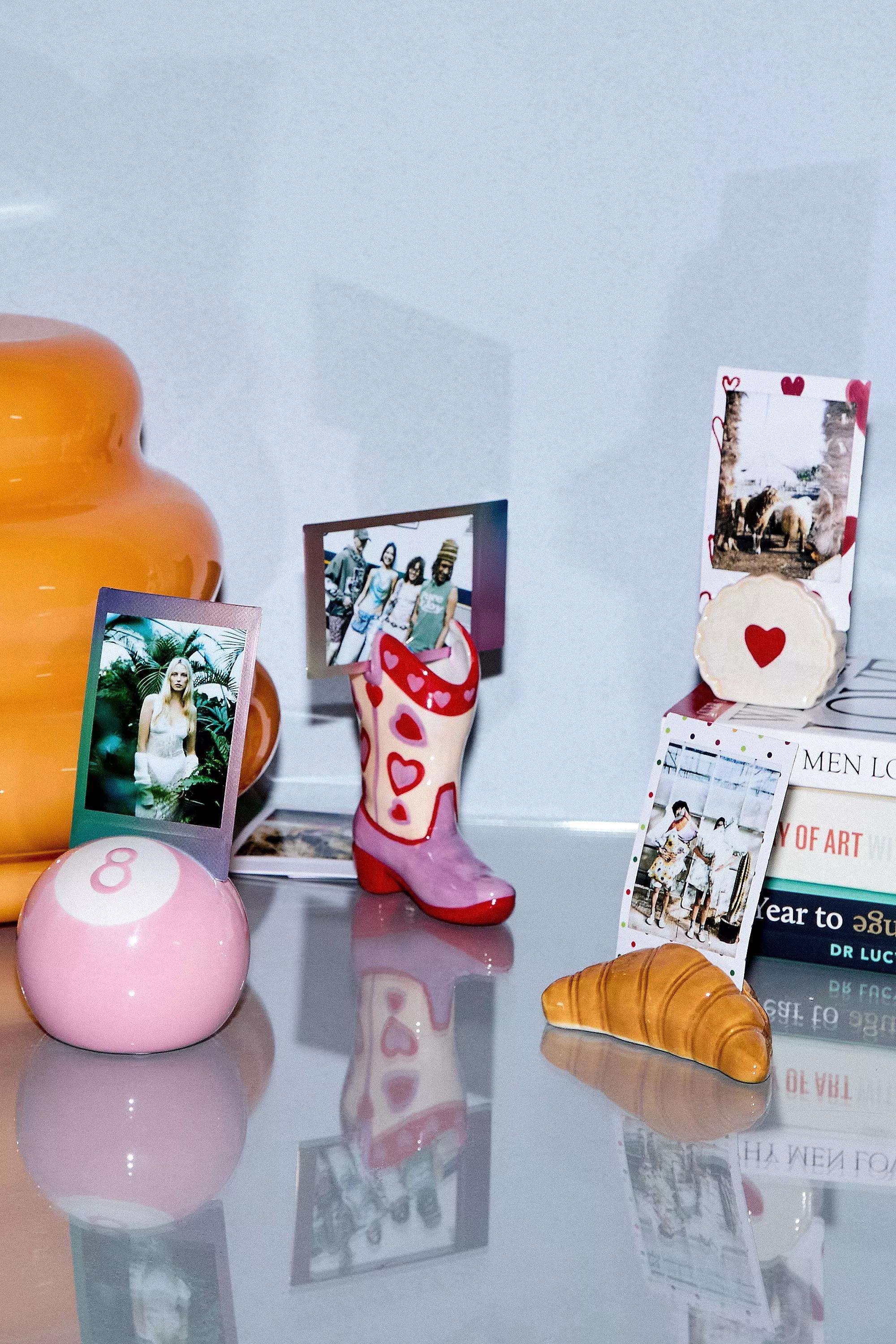 Pink Misty Boot Ceramic Photo Holder, PINK, medium