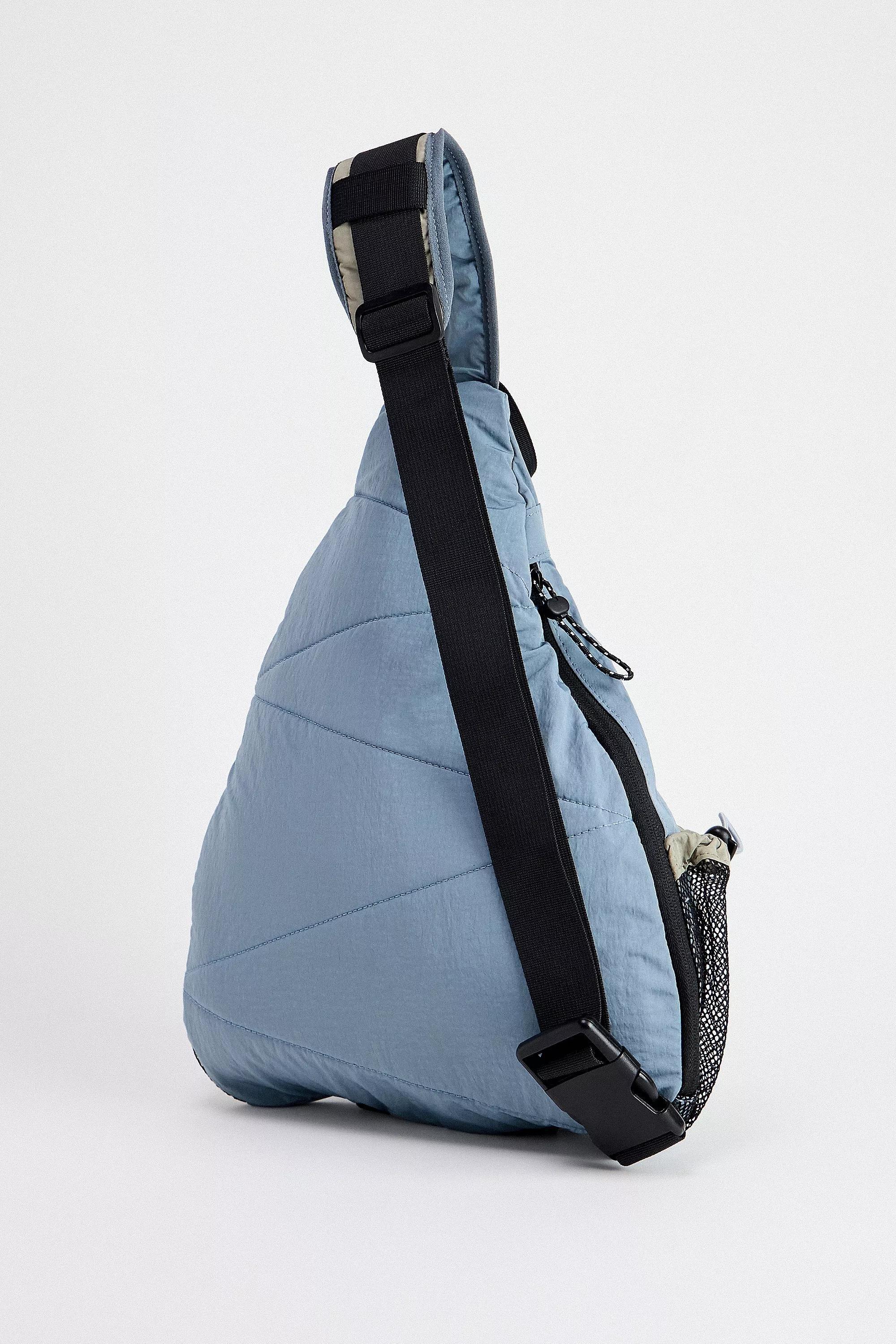 UO Ayker Shoulder Bag, BLUE, large image number 3