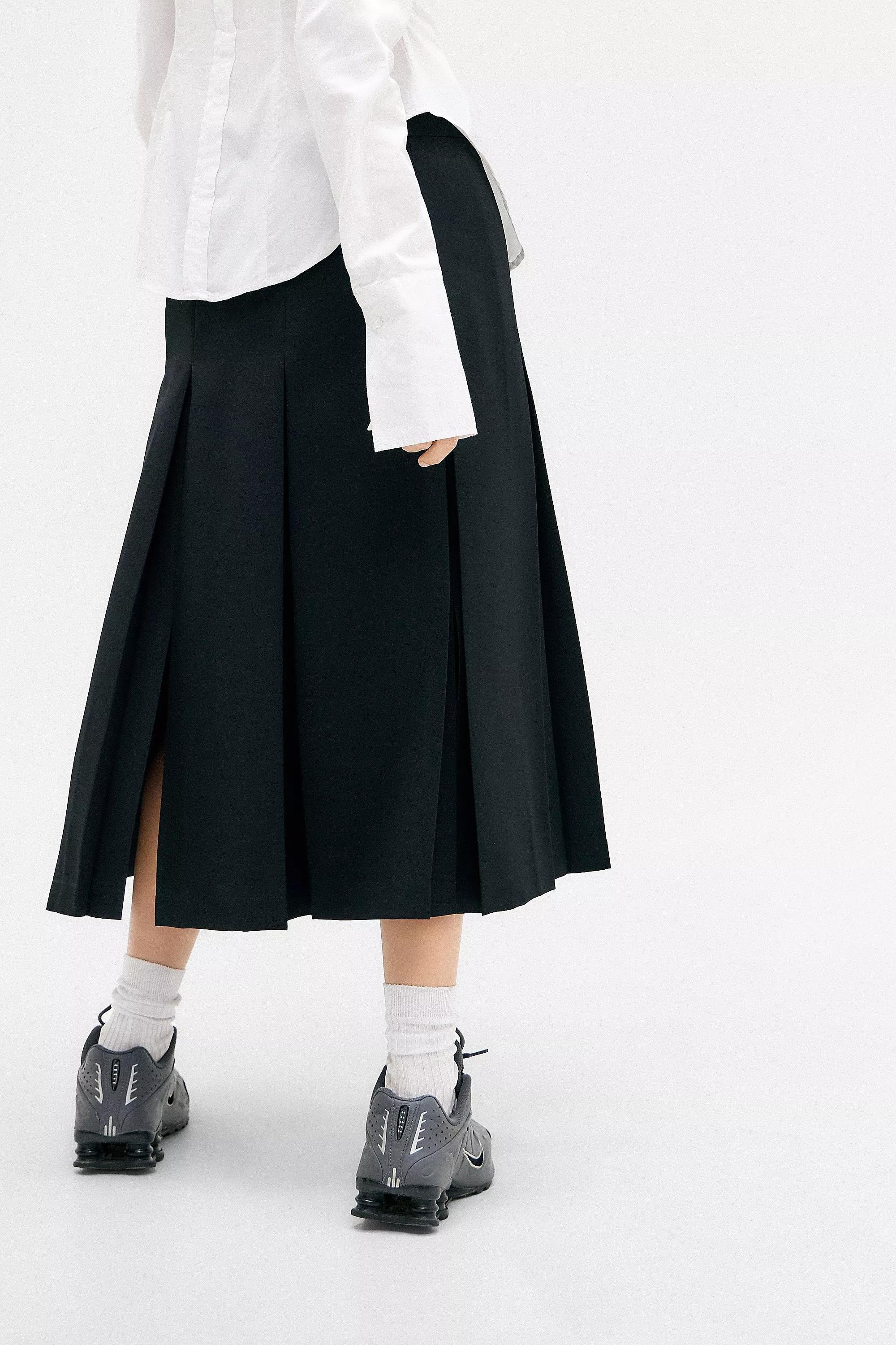 Black Archive At Uo Merrill Pleated Midi Skirt, , large image number 4
