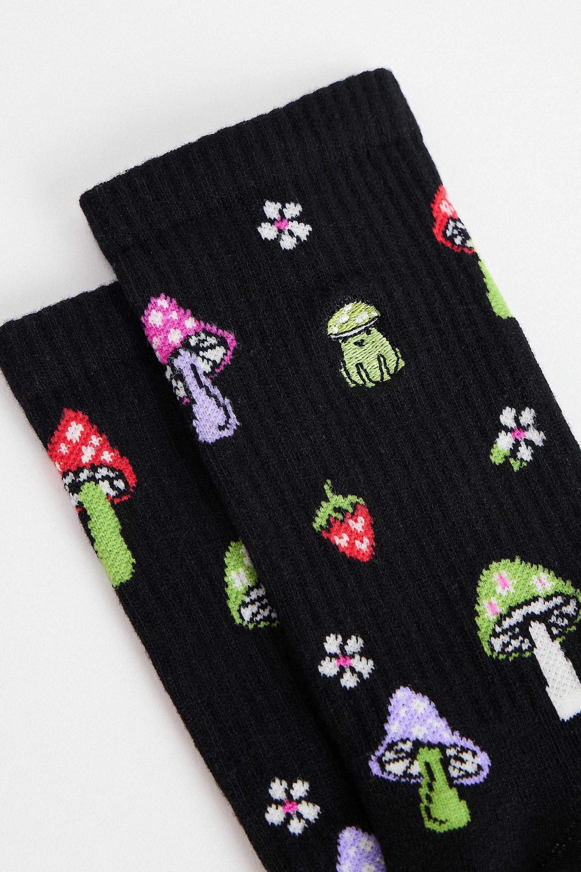 Black Out From Under Celestial Mushroom Socks, BLK, large image number 1