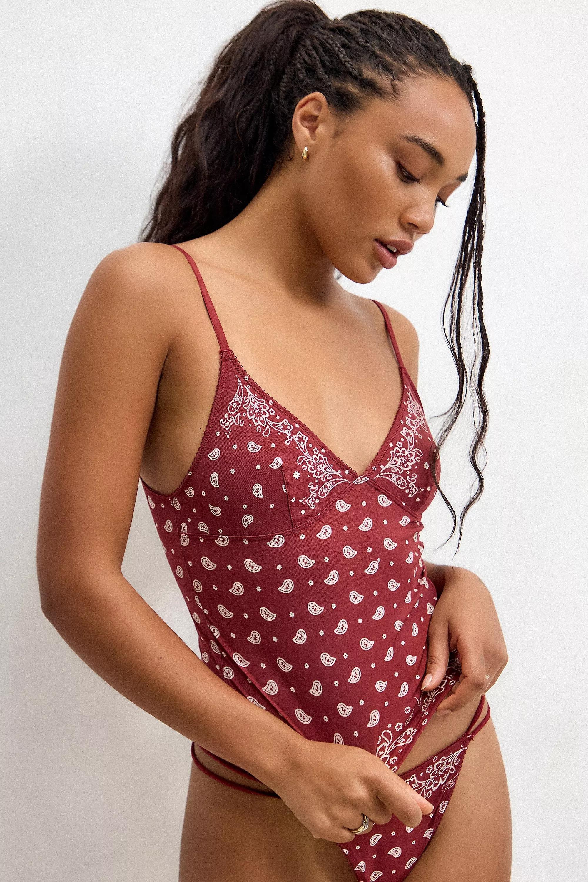 Red Out From Under Je T'Aime Bandana Cami, , large image number 1