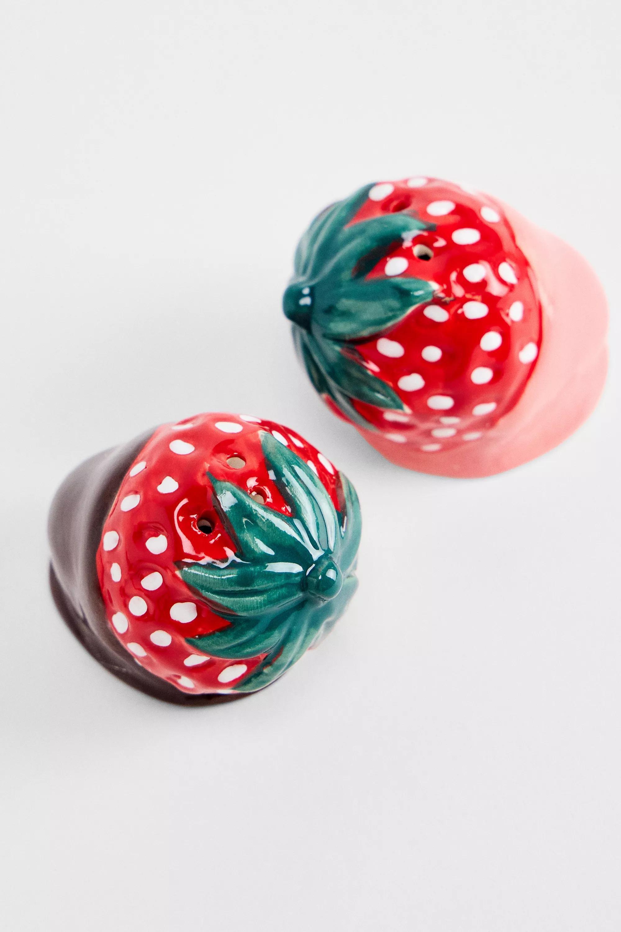 ASSORT Strawberry Salt & Pepper Shakers, ASSORT, medium
