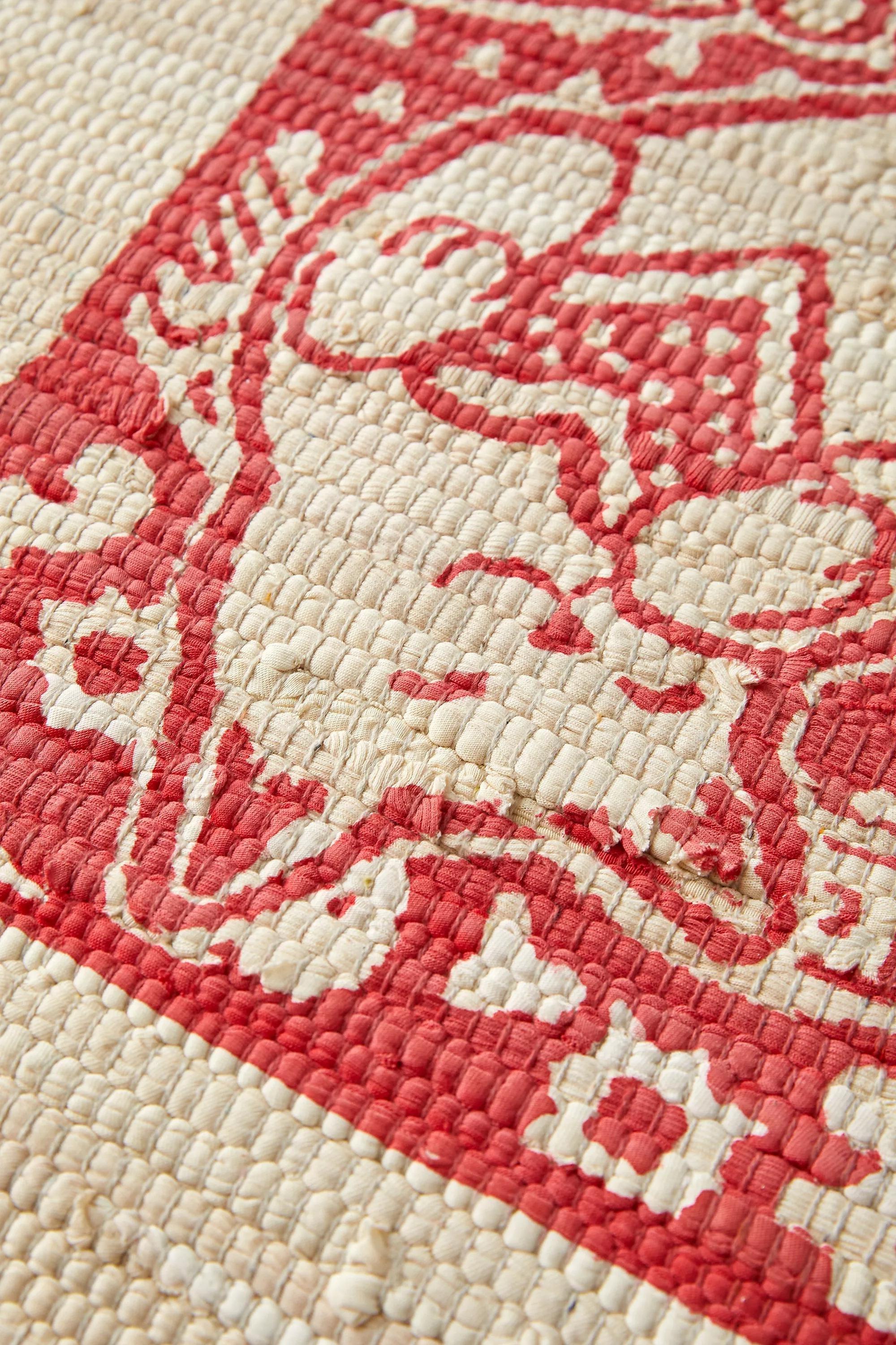 Red Queen Of Cats 2X3 Rug, RED, medium