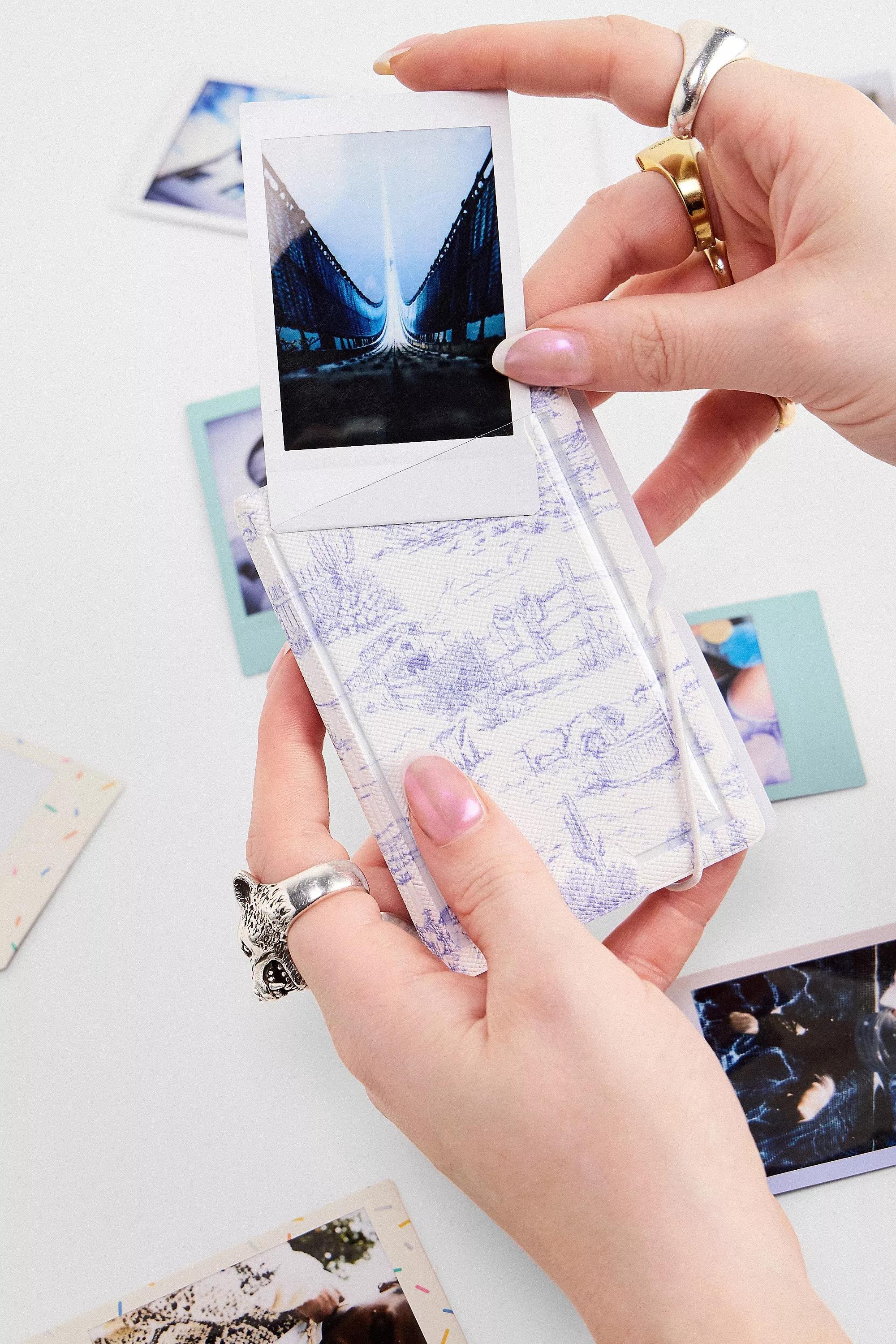 UOUK-ISTP-CBD;PHOTO:WESTERN TO ILE INSTX, WHT, large image number 0