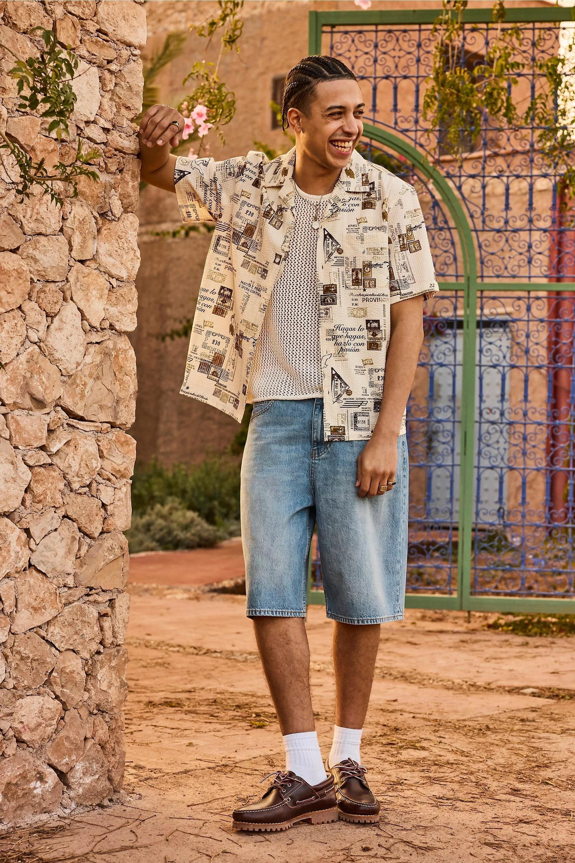 UO Case Seersucker Short Sleeve Shirt, , large image number 0
