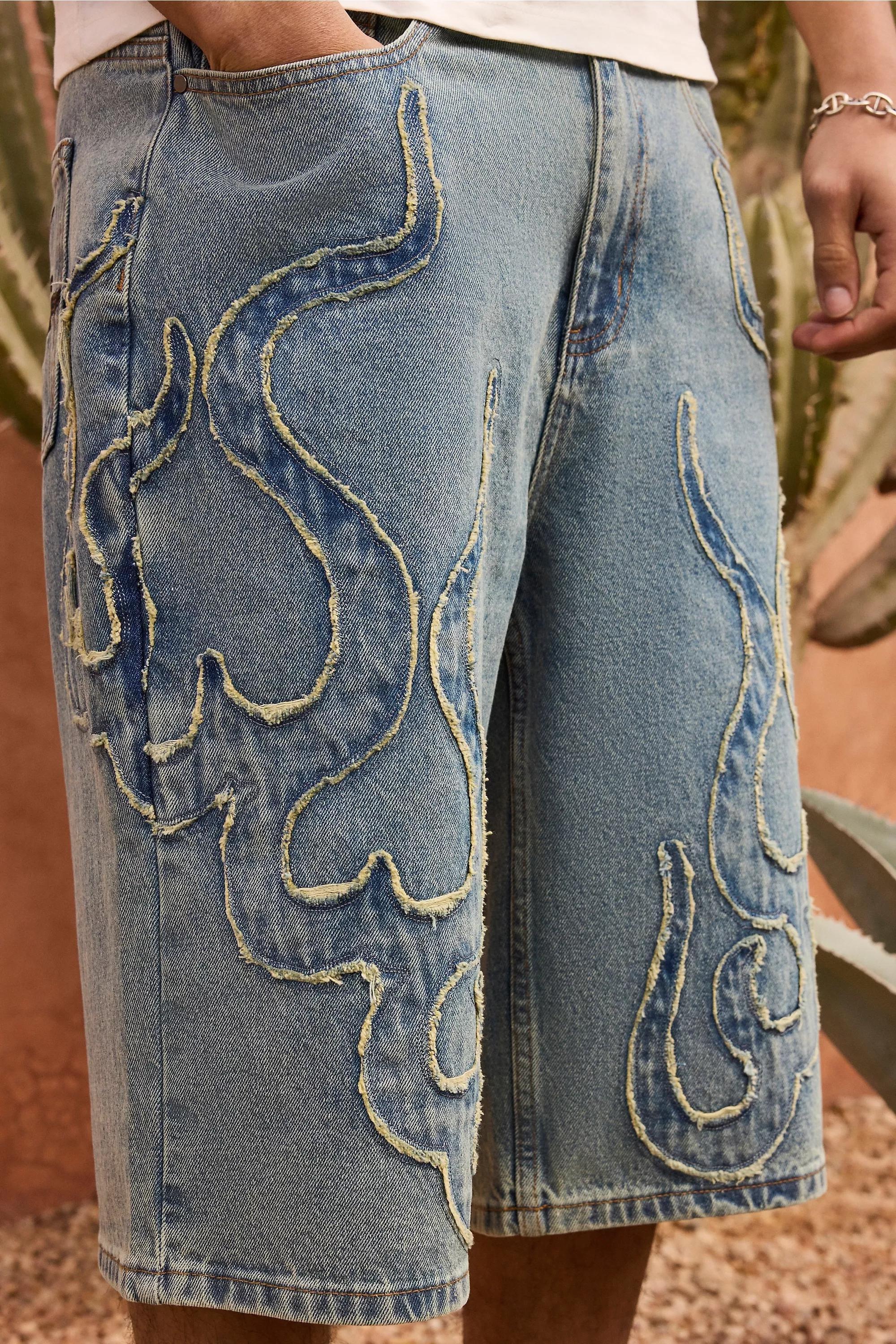 DENIM LIGHT Ed Hardy UO Exclusive Blue Flame Appliqu?� Shorts, , large image number 4