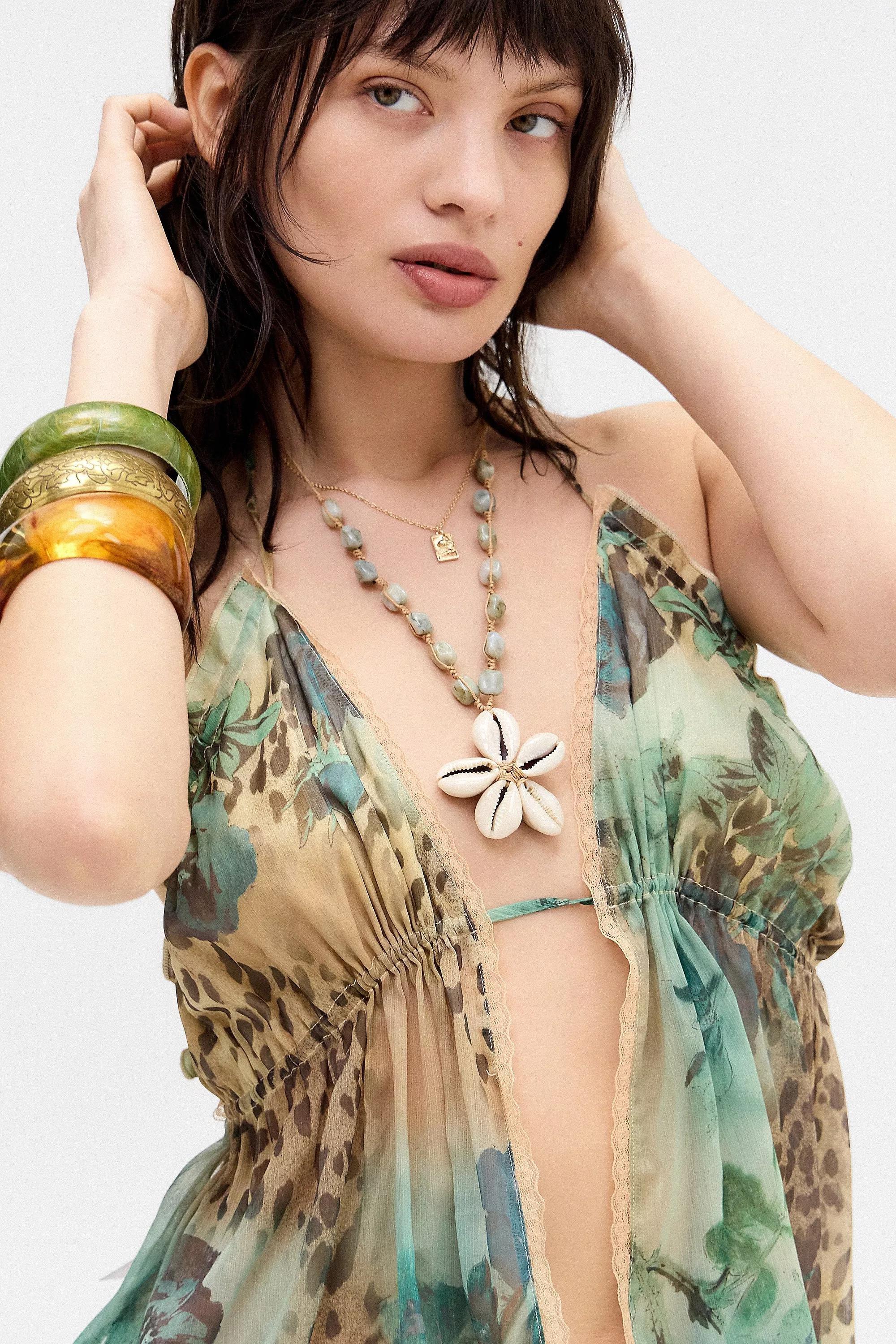Green Uo Bead Shell Flower Choker Necklace, GRN, large image number 0