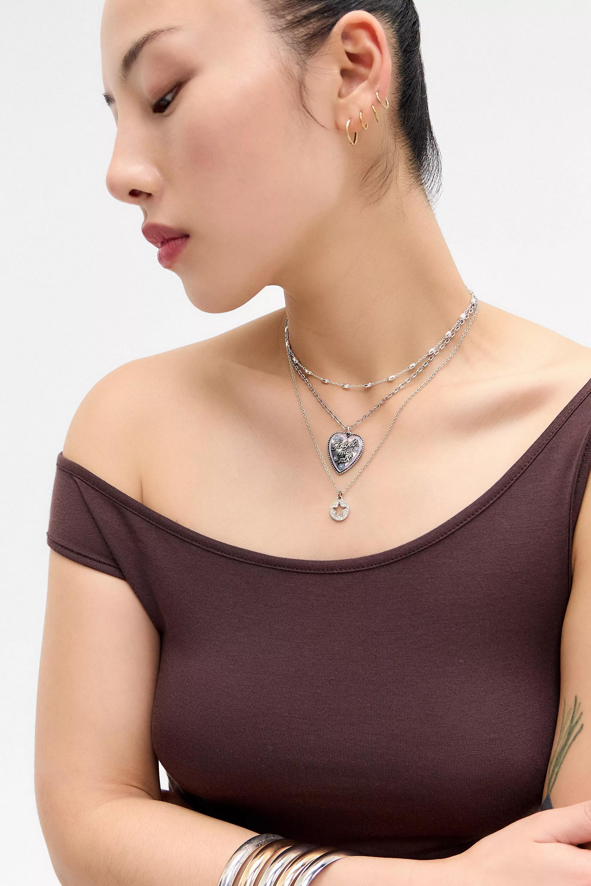 Silver Uo Pendant Necklace, SLVR, large image number 1