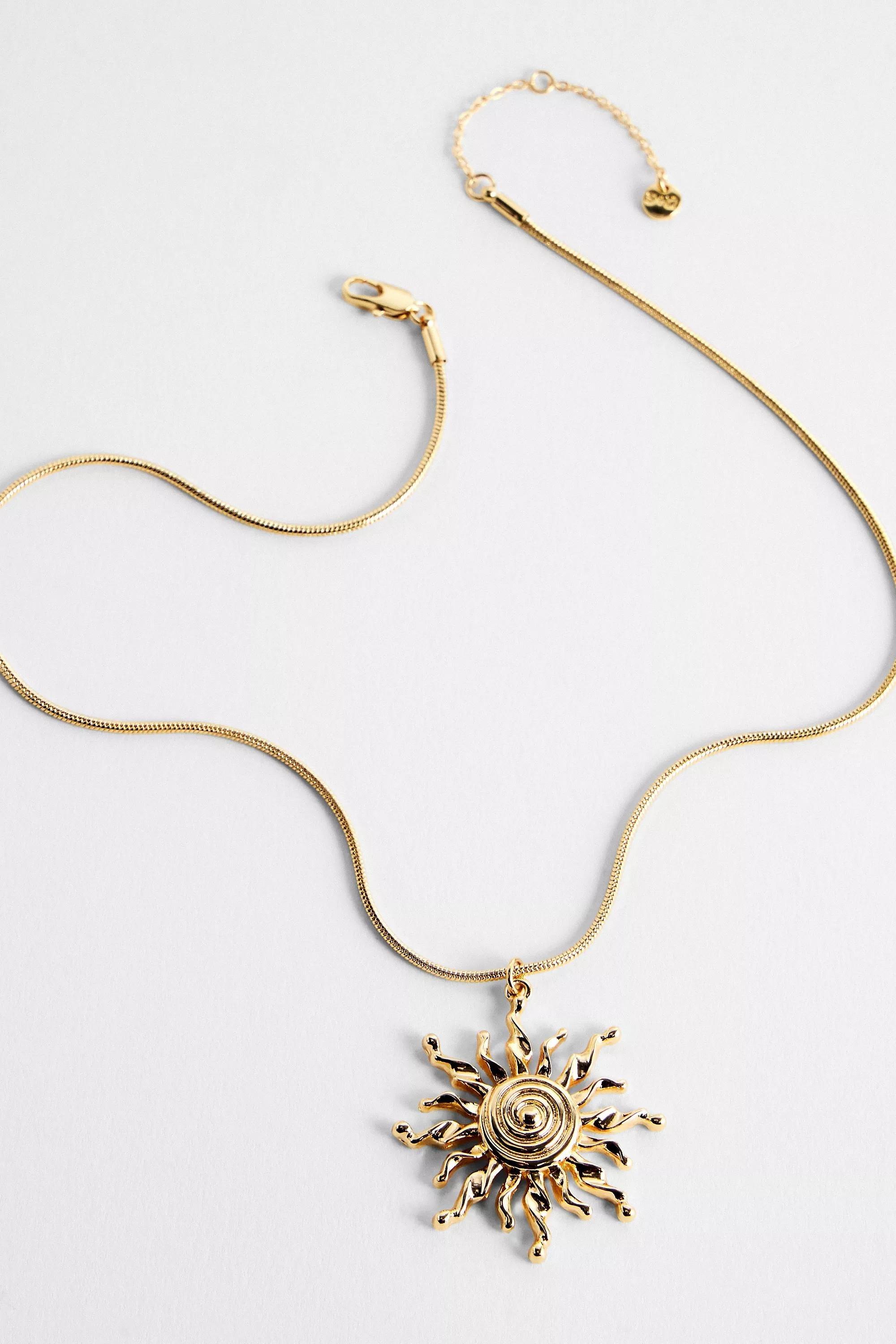 Gold Uo Sun Swirl Pendant Necklace, GOLD, large image number 2
