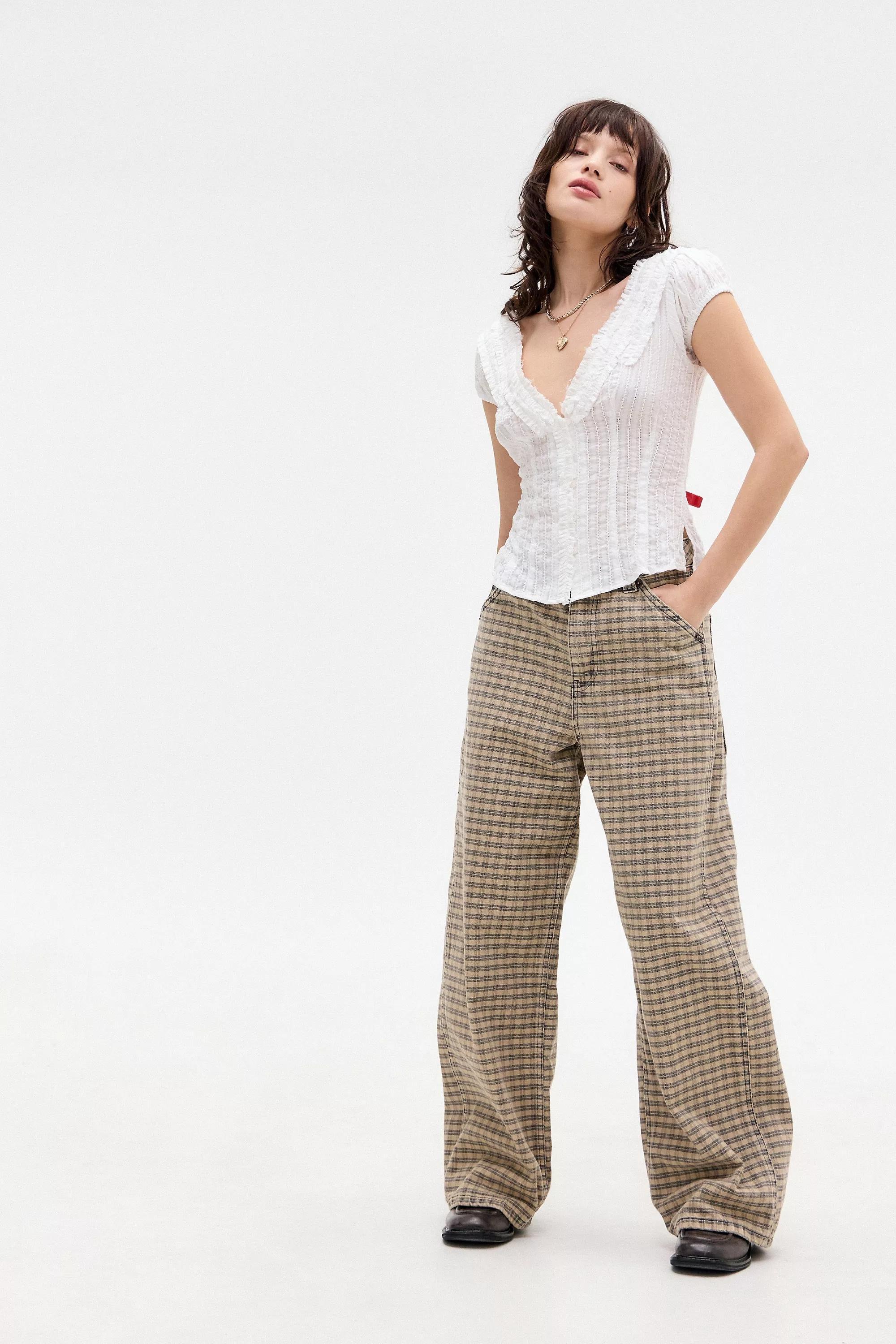 UO Ria Ruffle Blouse, WHT, medium