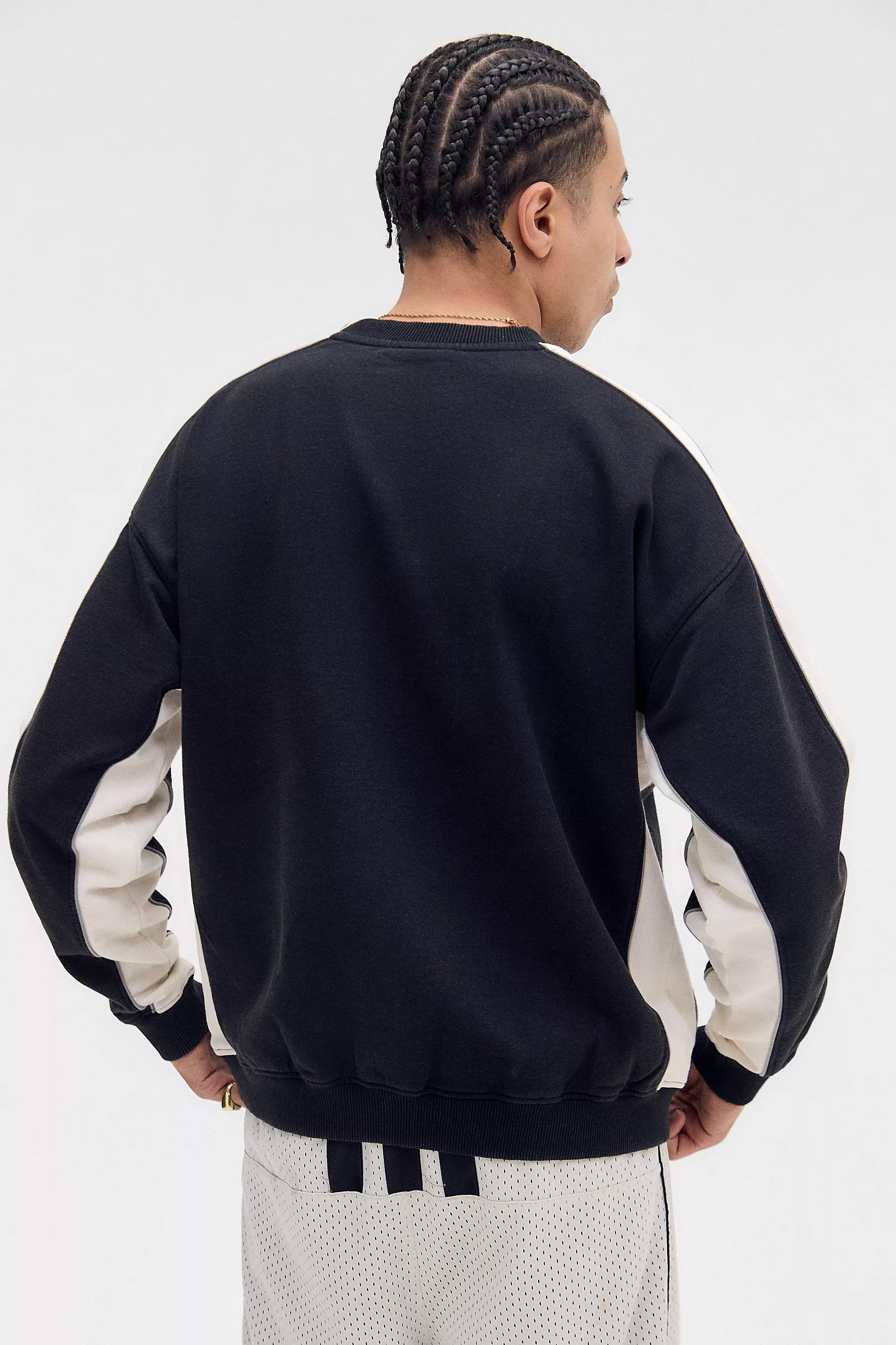 Black UO Iets Frans.... Sweatshirt, BLK, large image number 3