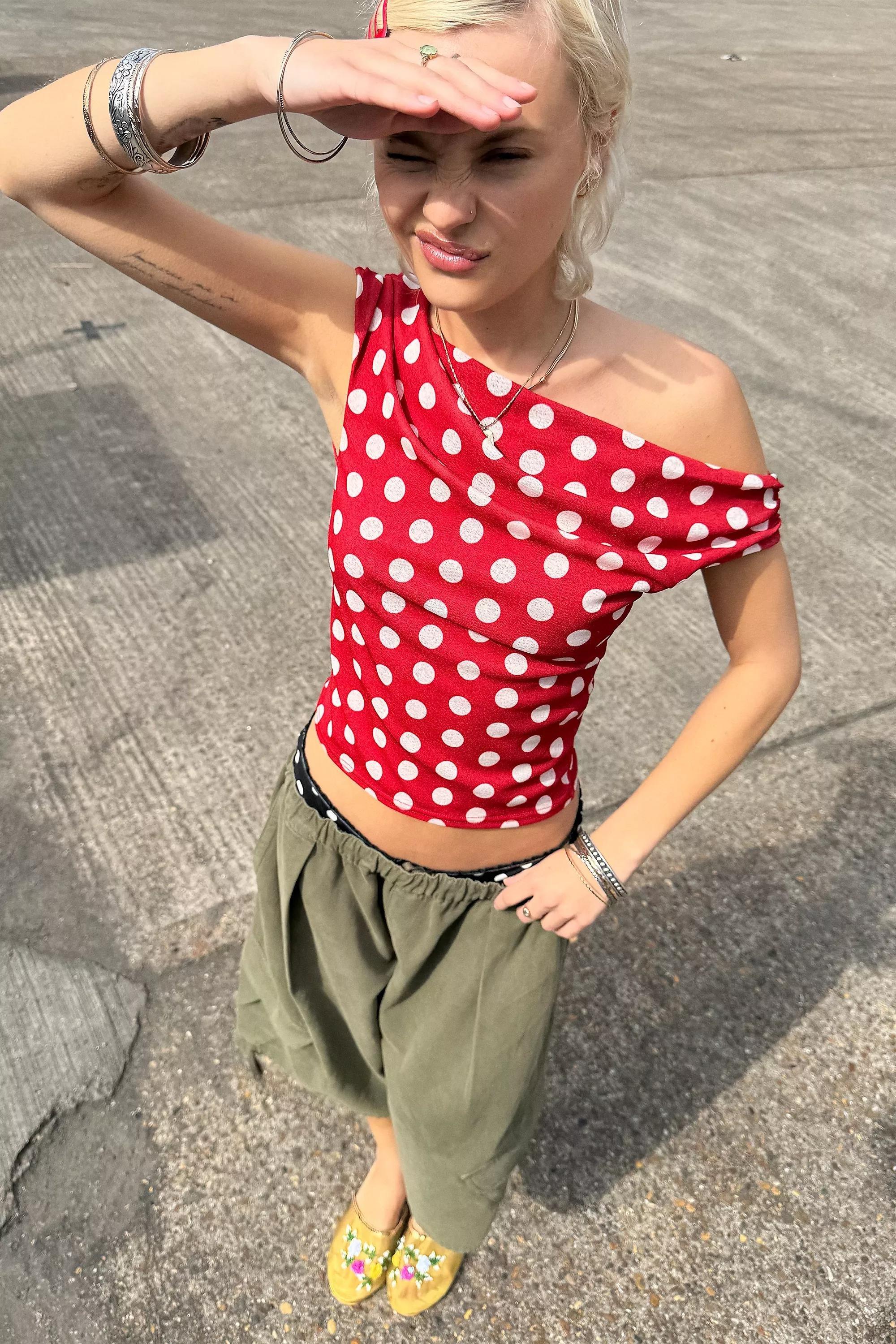 UO Fia Spot Crop Top, RED, medium