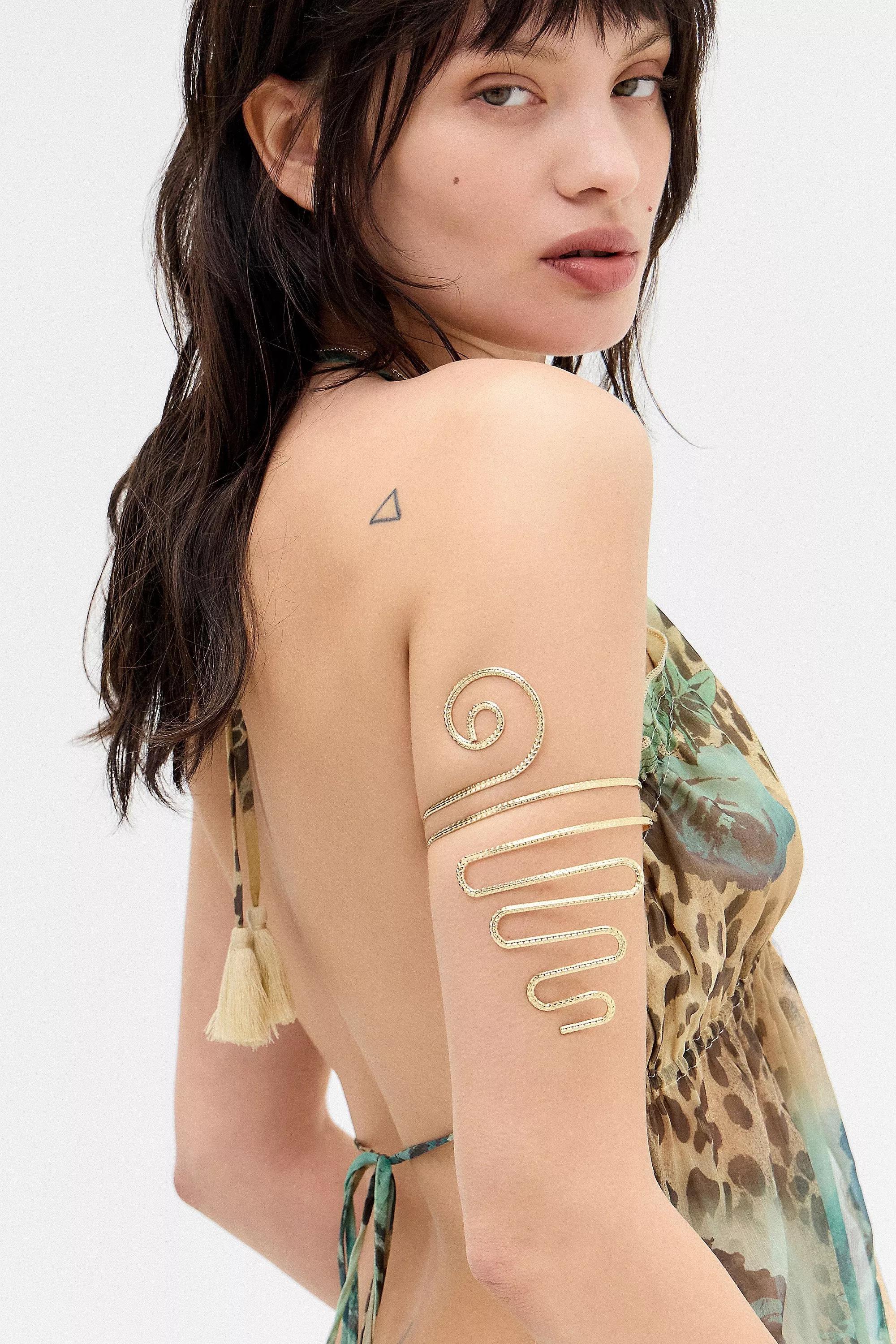UO Swirl Arm Cuff Bracelet, GOLD, large image number 0