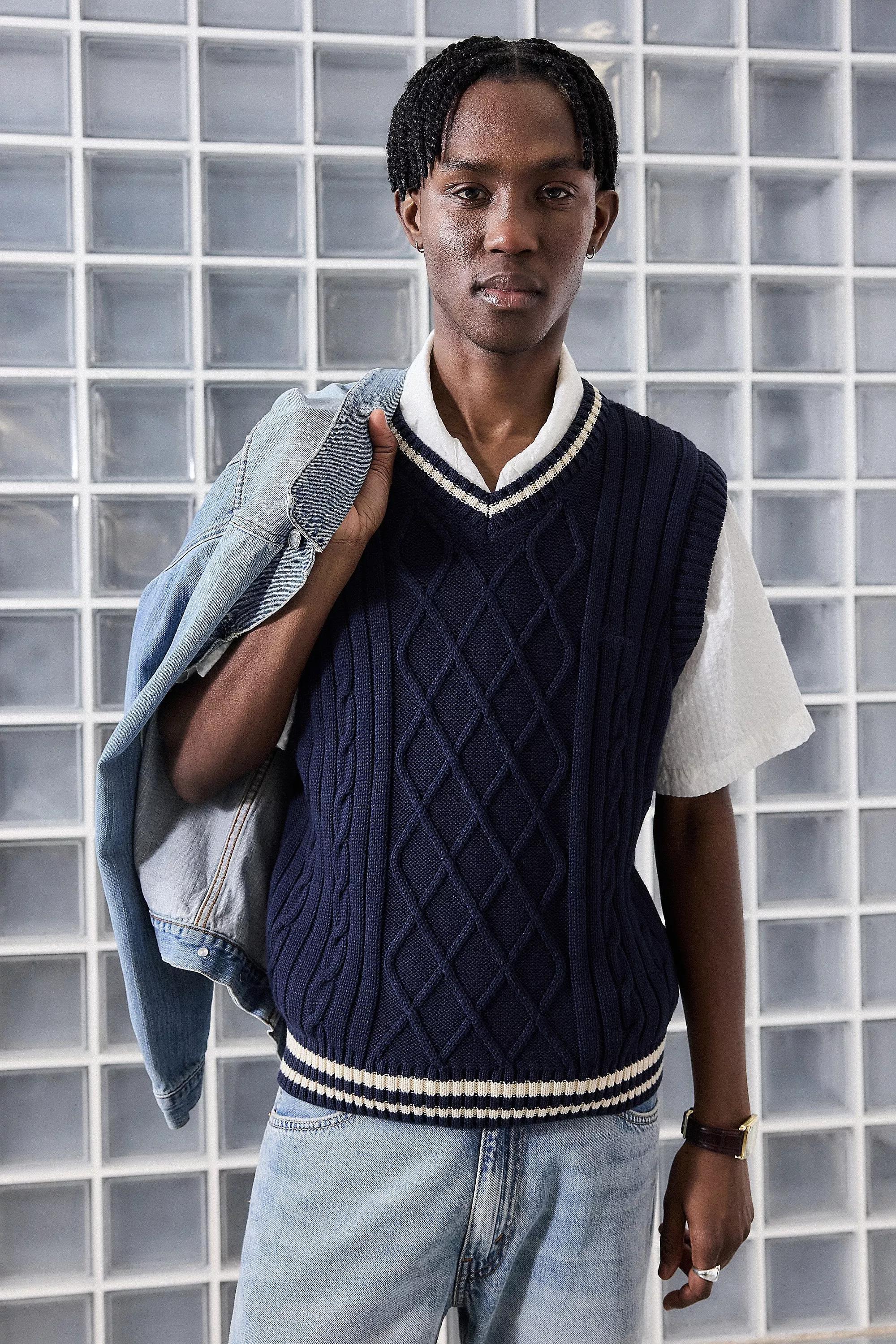 UO Cable Knit Sweater, , large image number 1