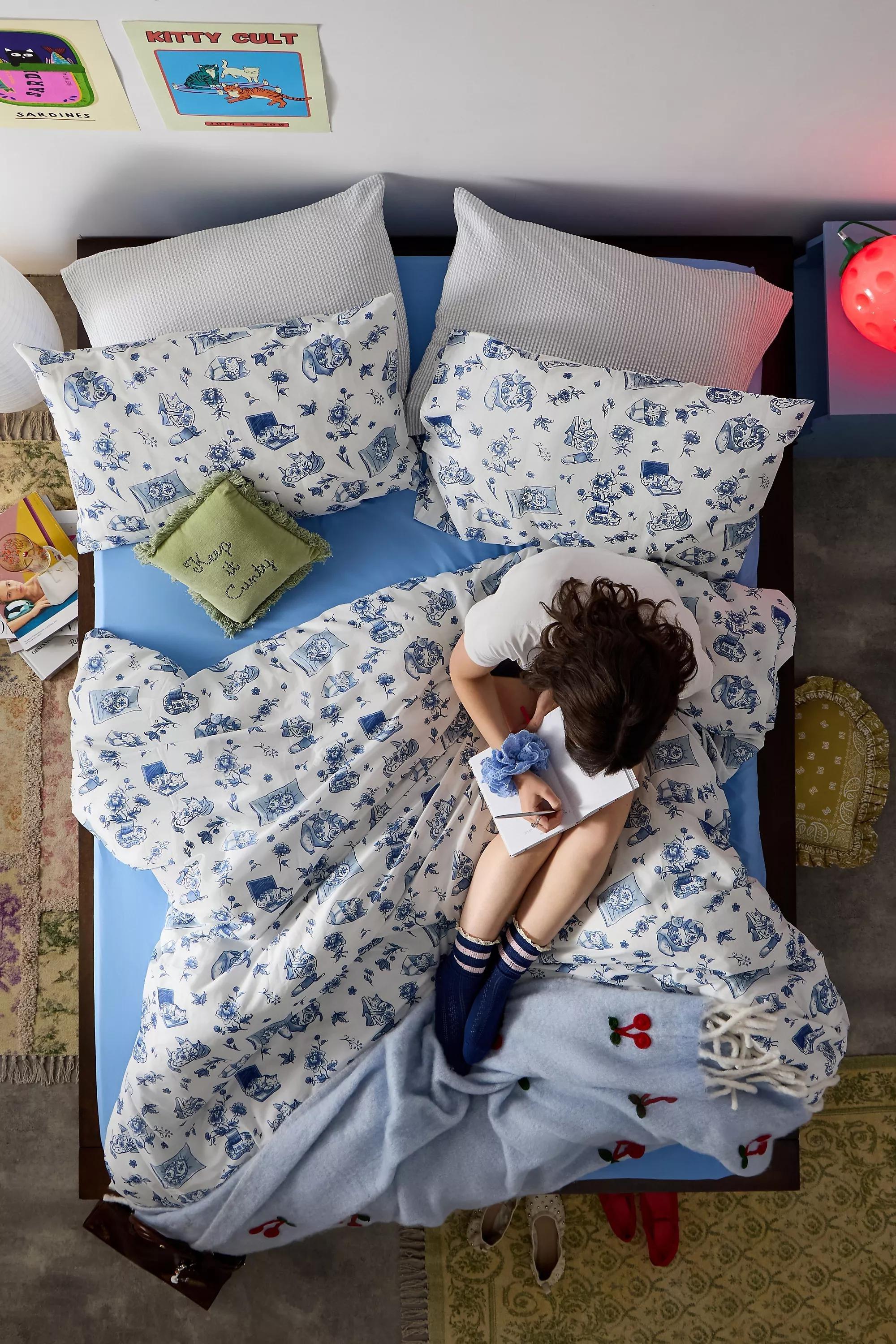 Blue Delft Cat Duvet Set, BLUE, large image number 0