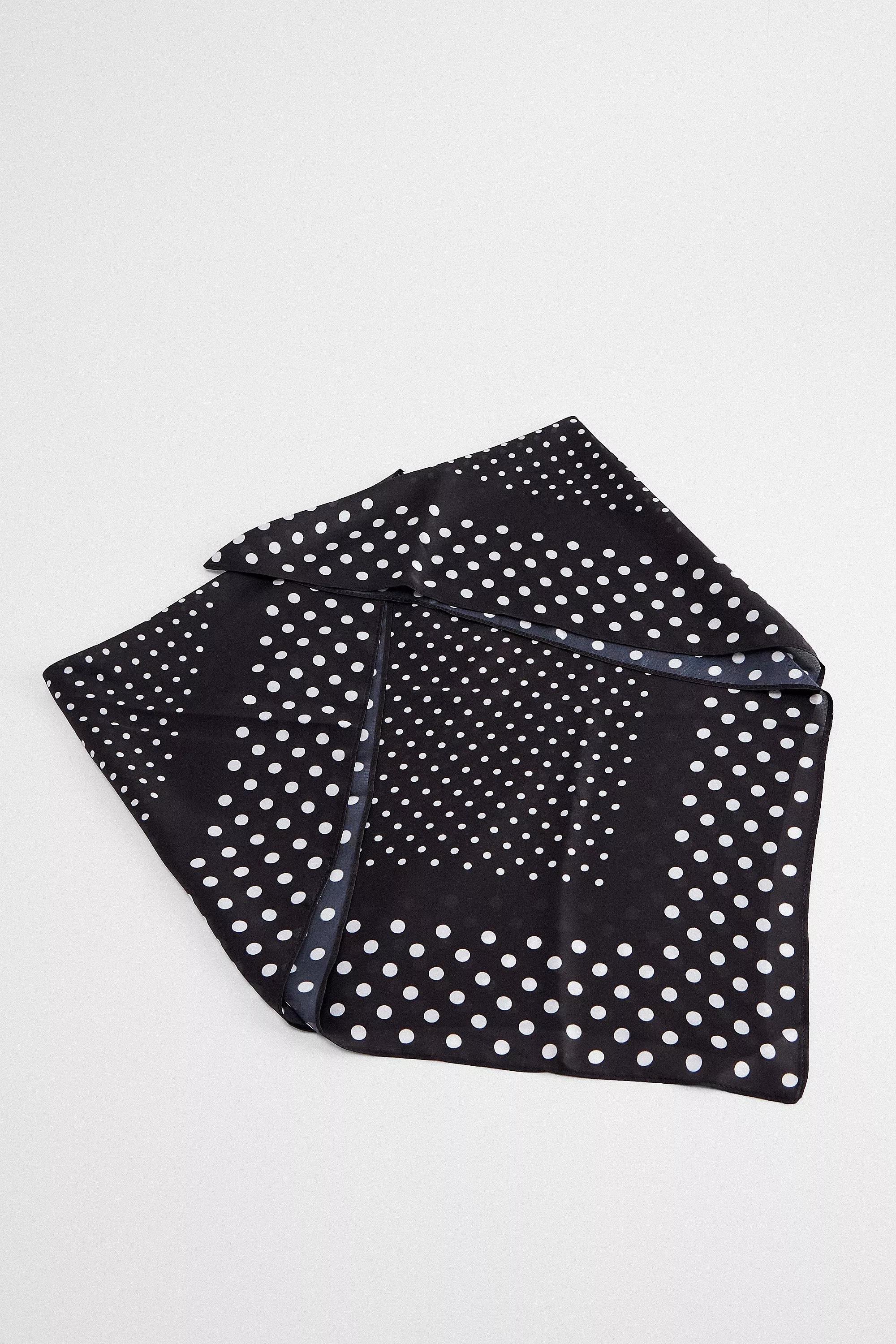 Black UO Silky Warped Polka Dot Headscarf, B&W, large image number 4