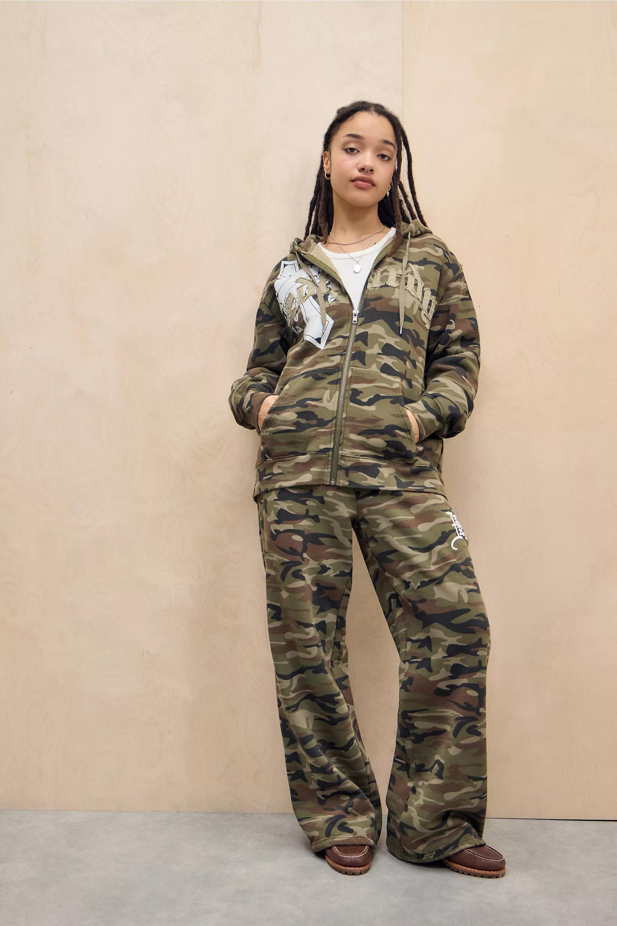 UO Camo Hoodie, , large image number 1