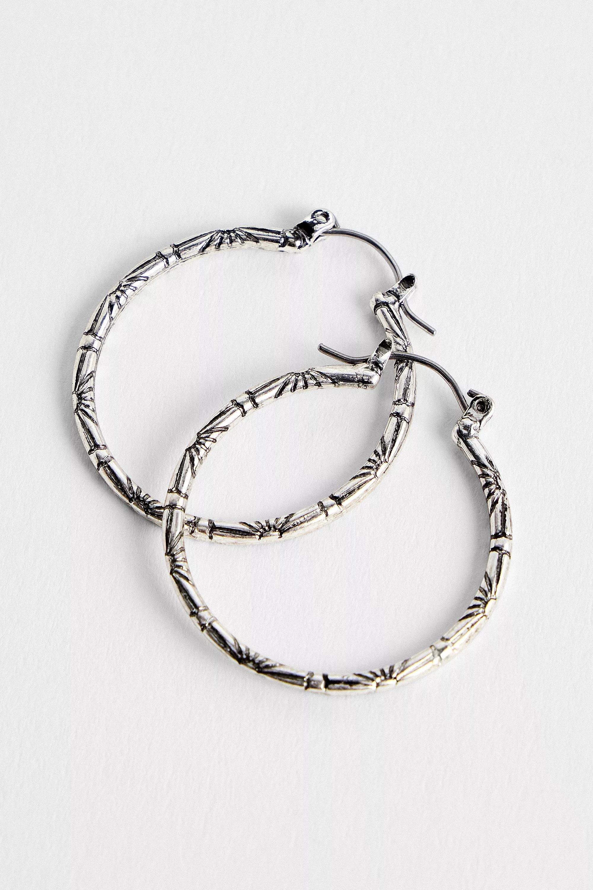 Silence + Noise Daisy Etched Hoop Earrings, SLVR, medium