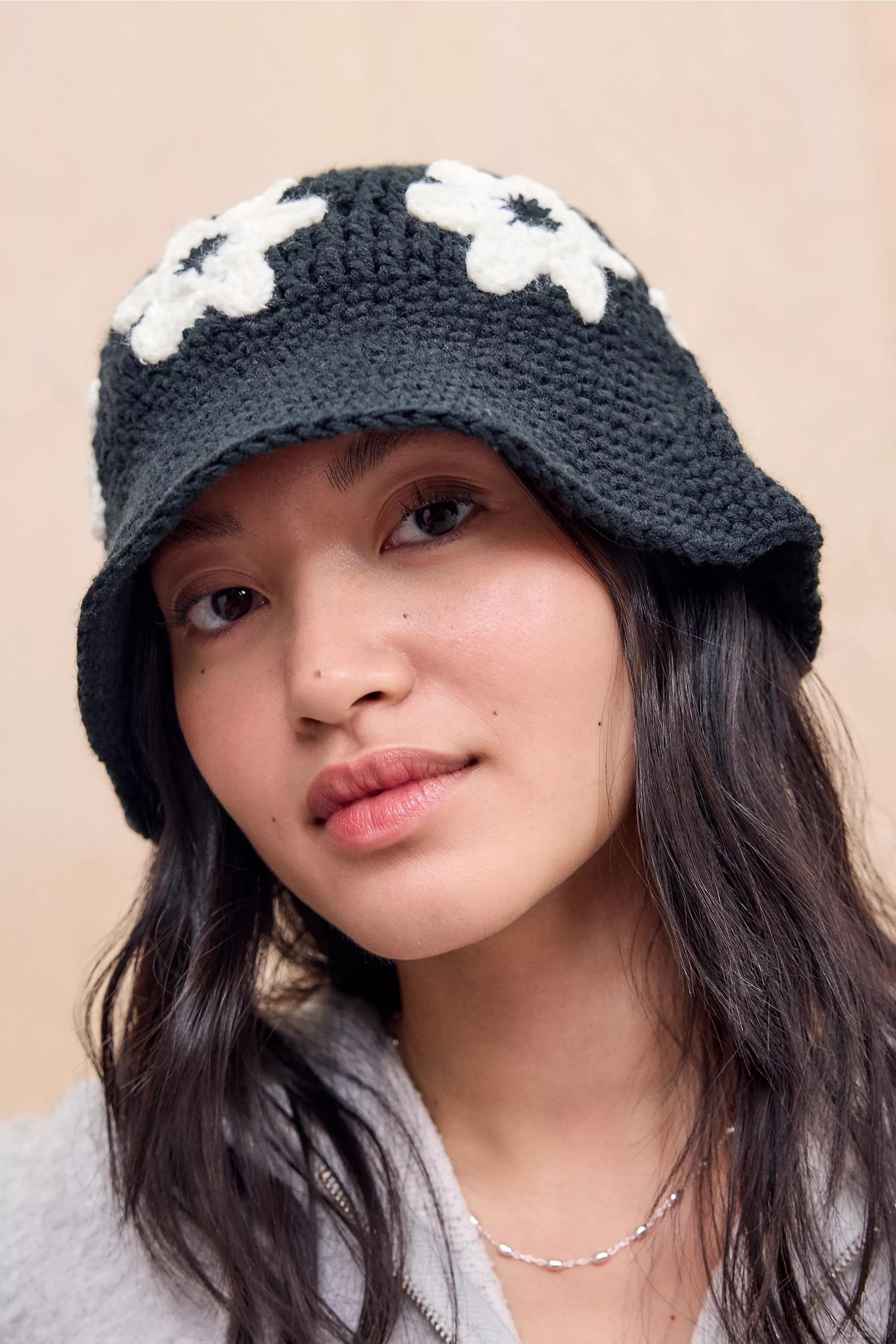 UO Flower Knit Bucket Hat, BLK, medium