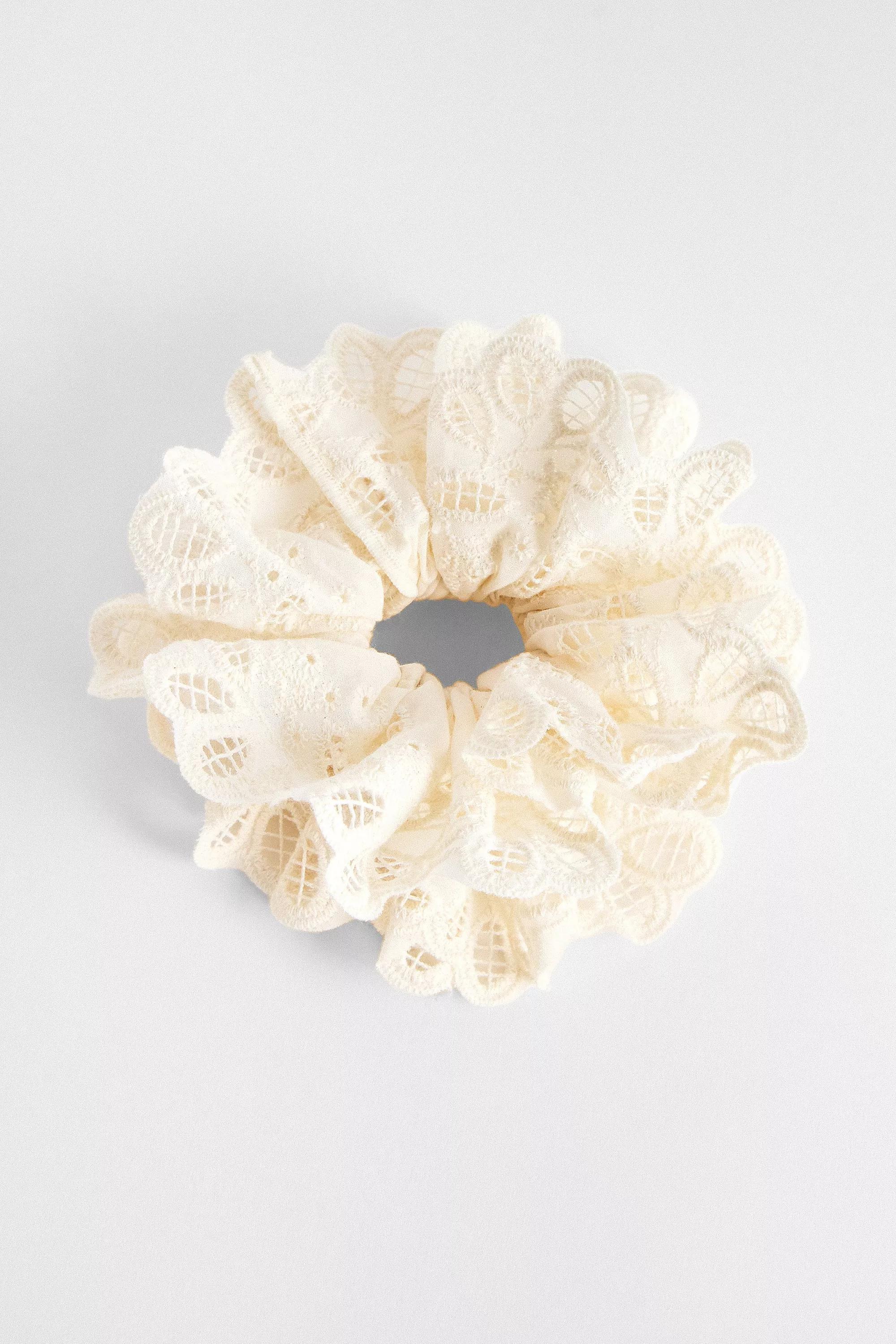 Cream Uo Delicate Lace Scrunchie, CREME, large image number 1