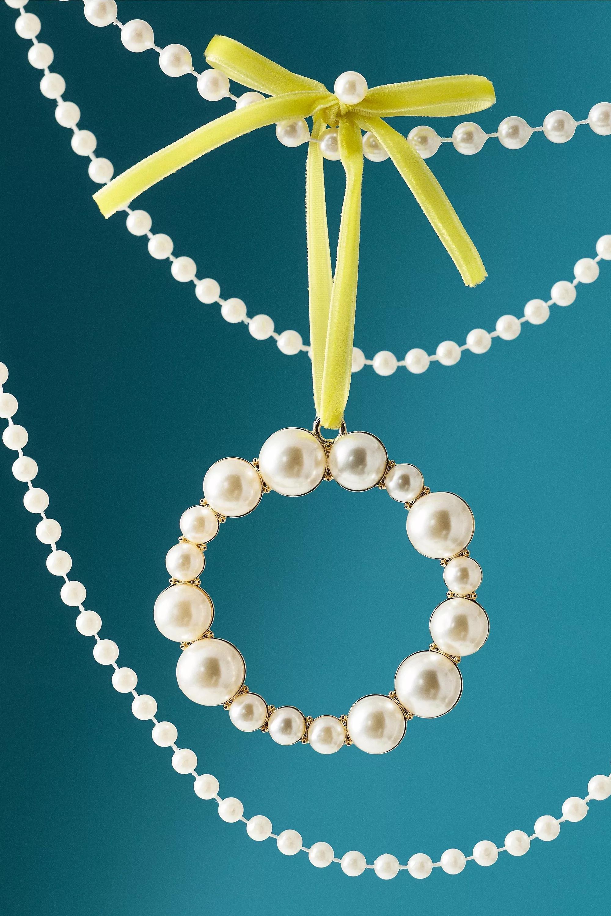 O Pearl Monogram Ornament, A501_0915, medium