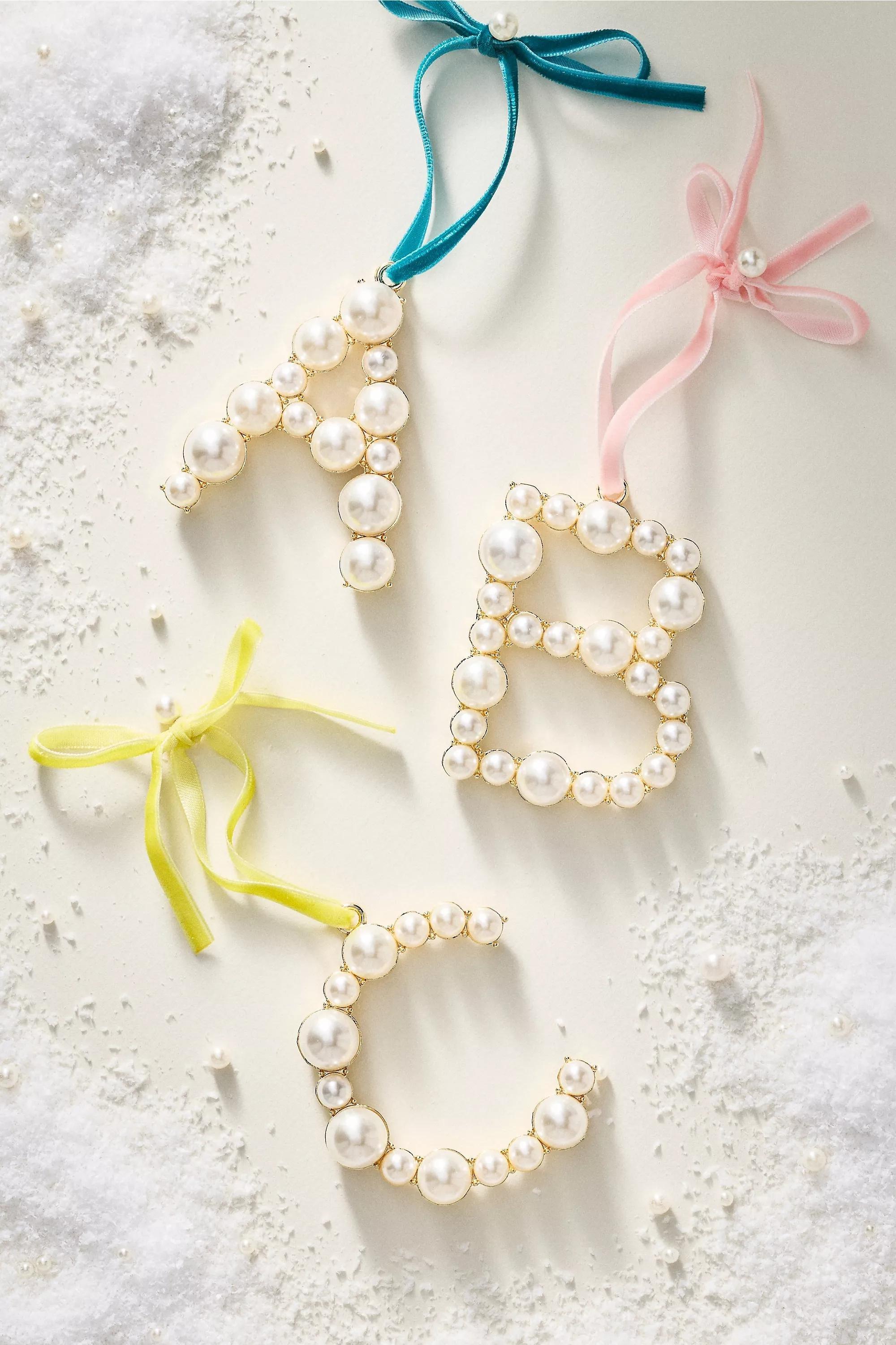 O Pearl Monogram Ornament, A501_0915, large image number 1