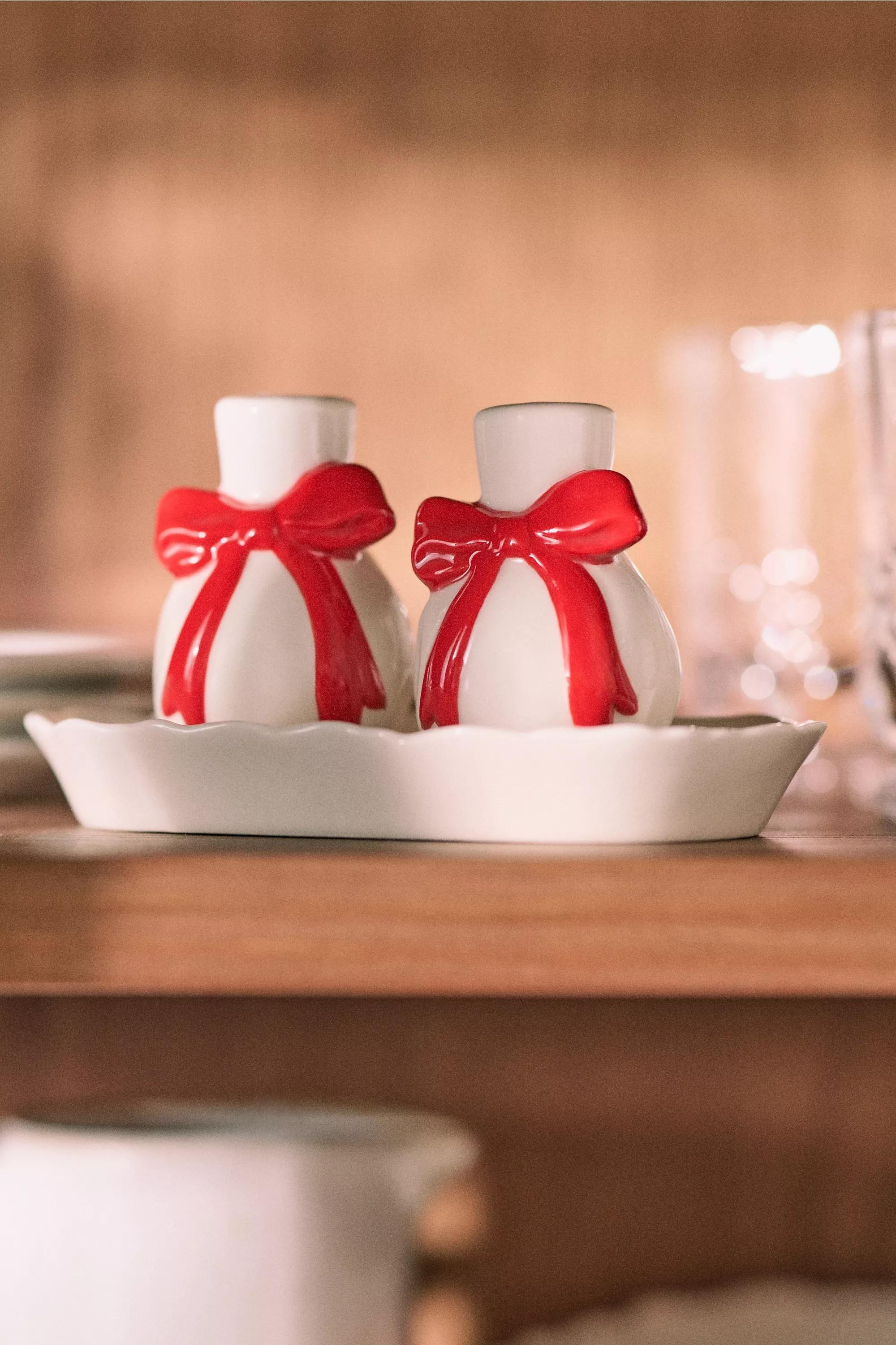RED Benedita Stoneware Bow Salt & Pepper Shakers, A501_0060, medium