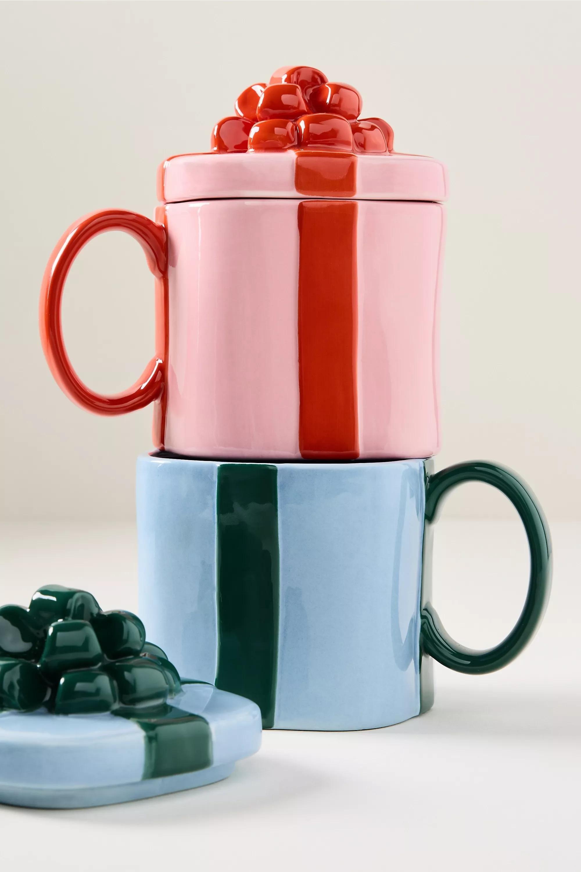 HOLLY Present Lidded Stoneware Mug, Green, medium