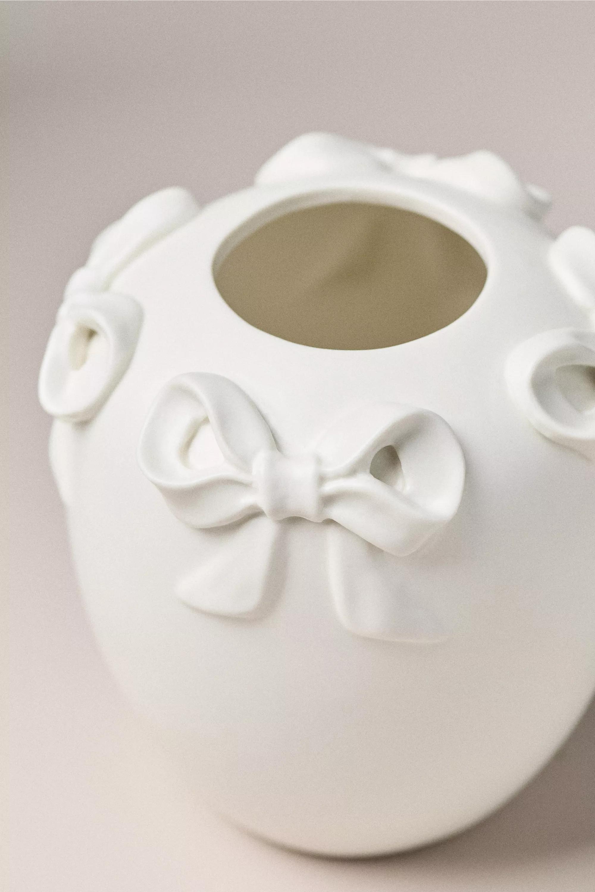 Clara Bow Vase, Beige, A501_0011, large image number 2