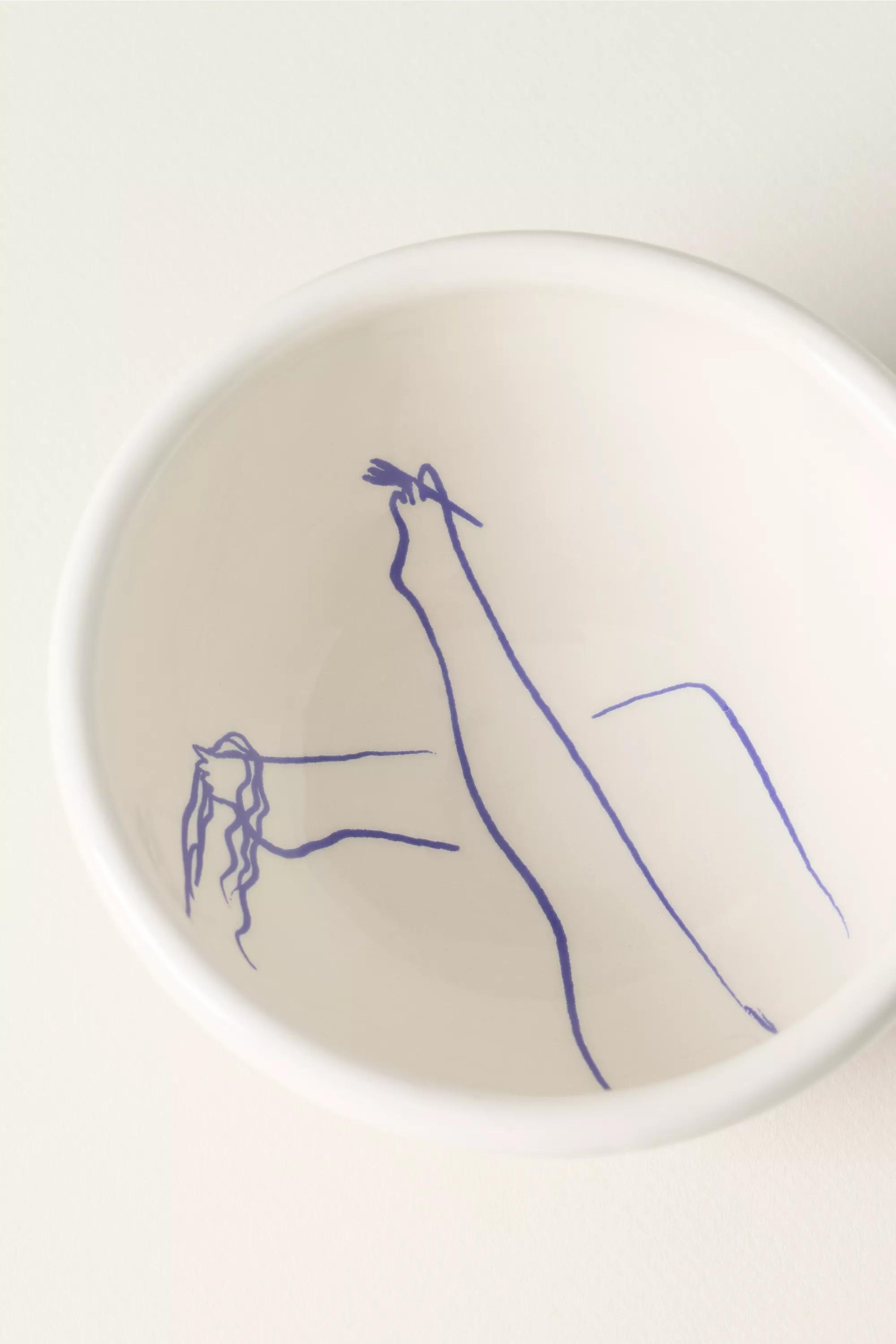 Das Rotes Rabbit Italian Earthenware Tall Bowl, White, A501_0010, large image number 2