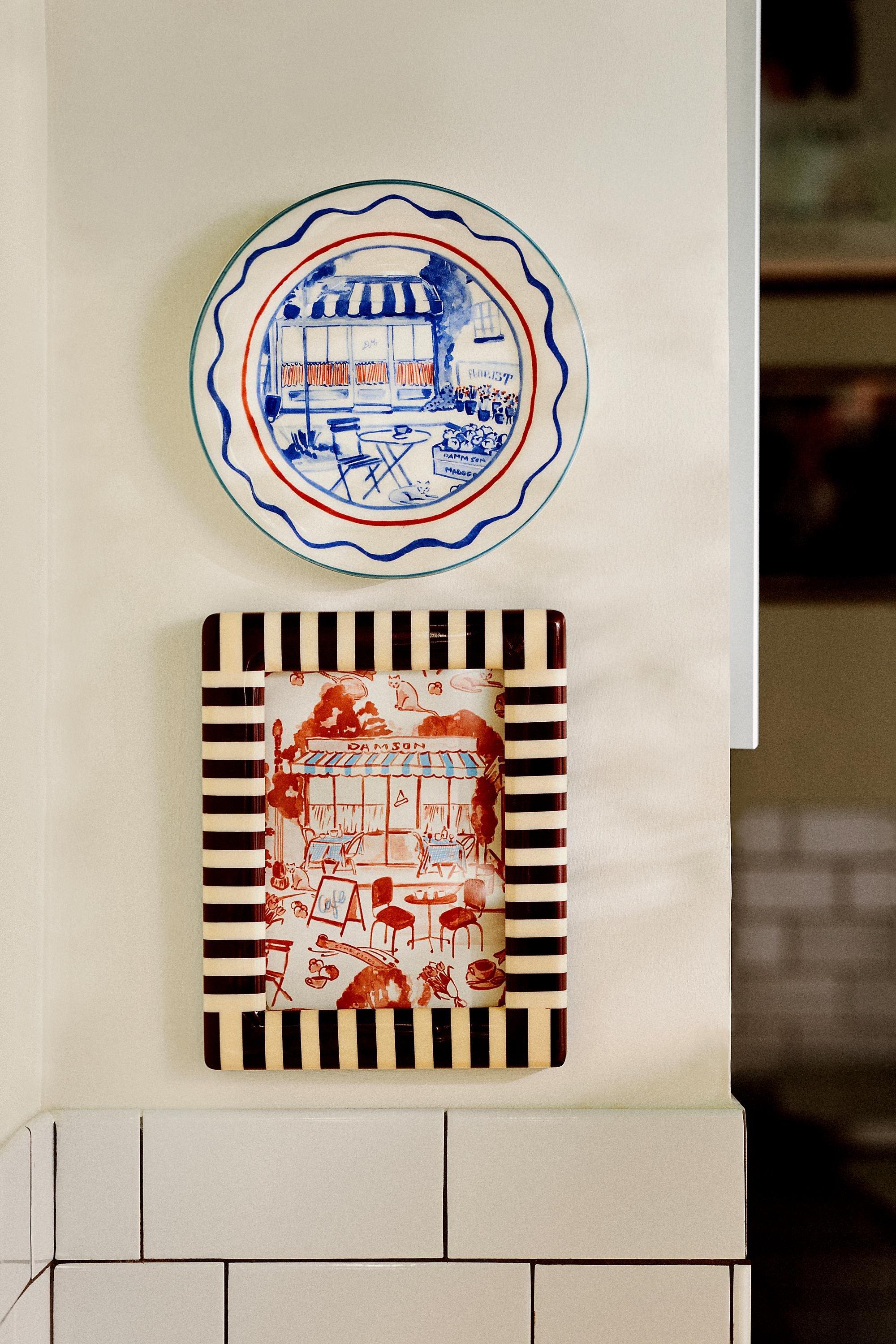 T Georgia Monogram Stoneware Trinket Dish, A501_0049, large image number 1