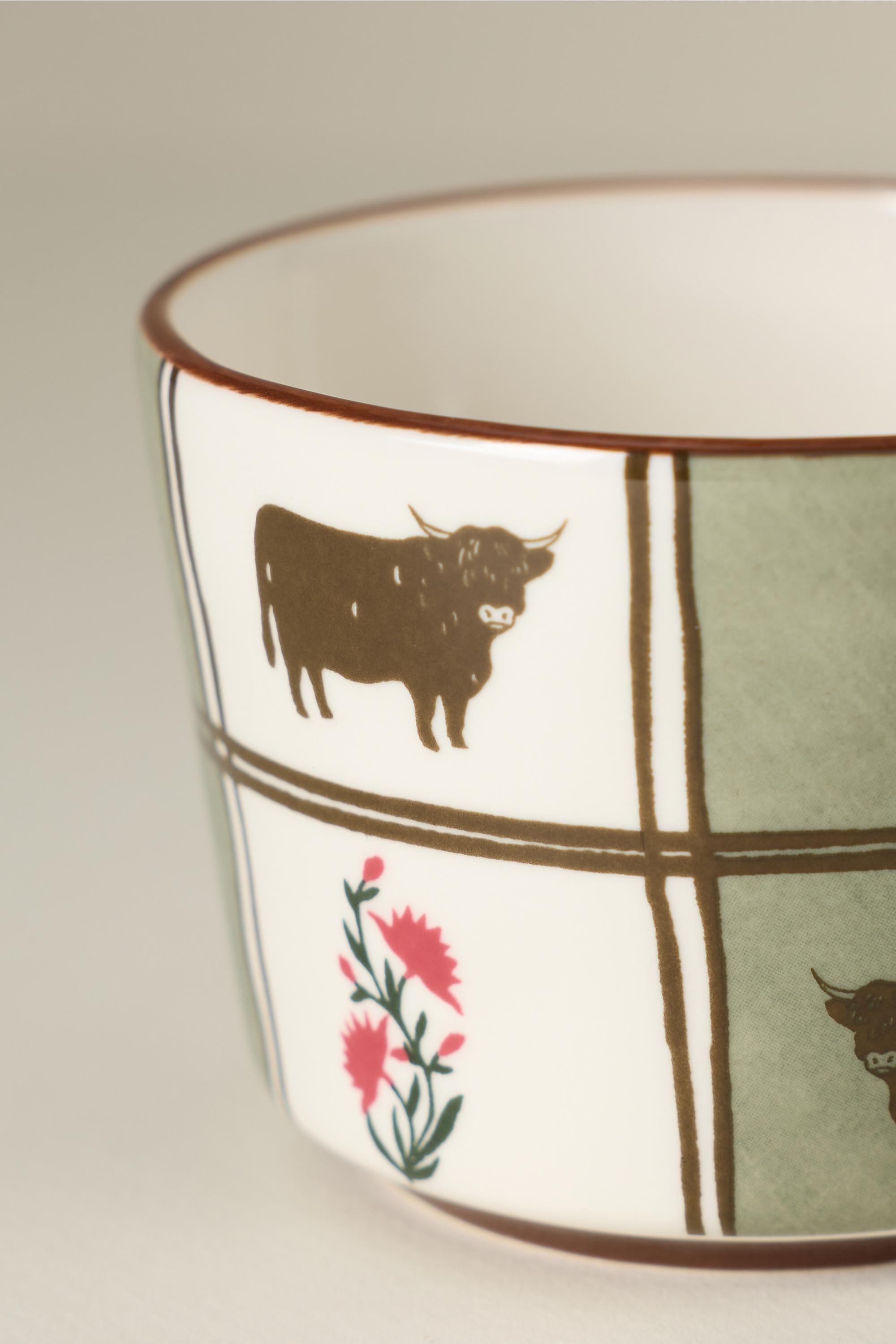 Millie Cow Berry Basket Green, A501_0237, medium