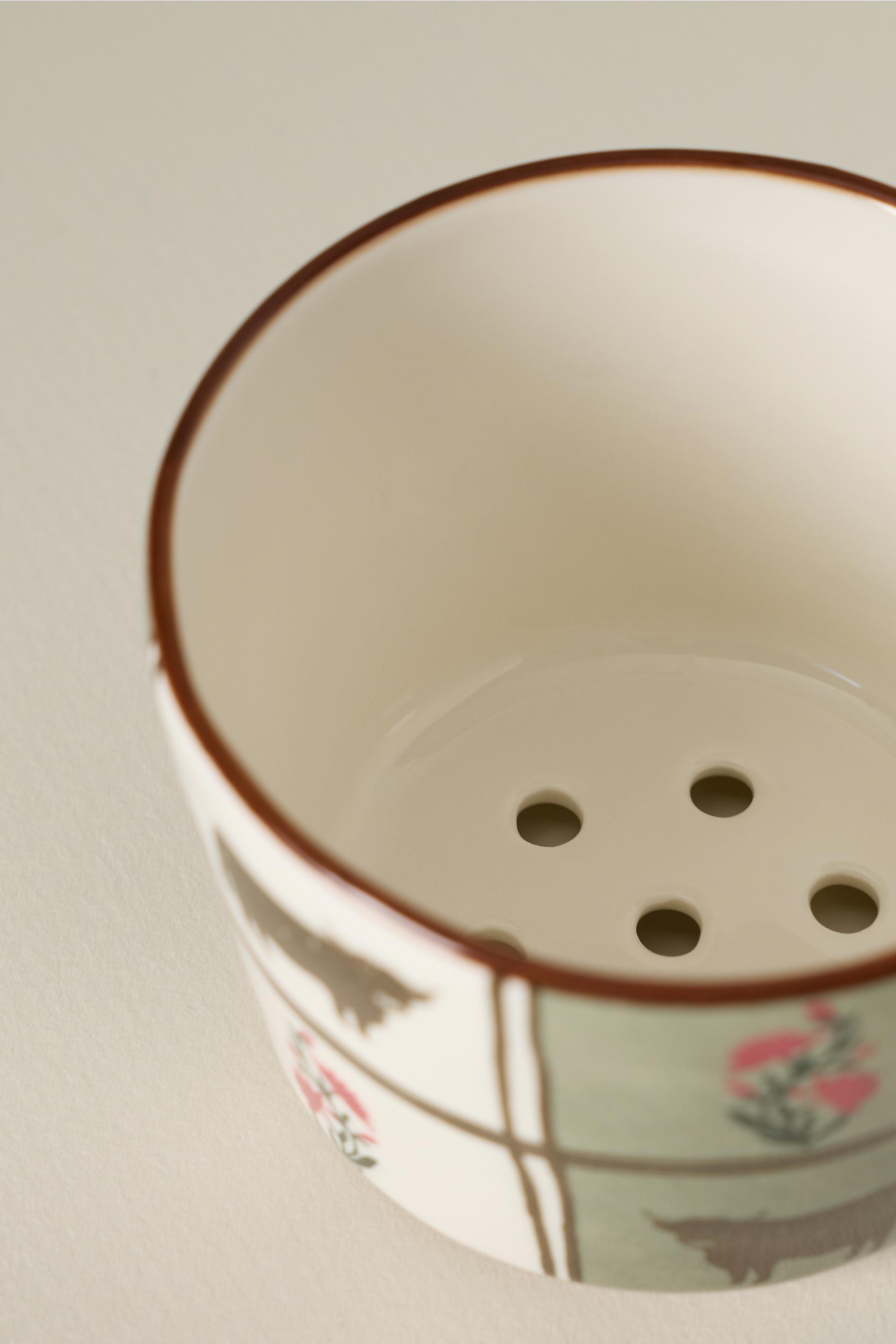 Millie Cow Berry Basket Green, A501_0237, large image number 3